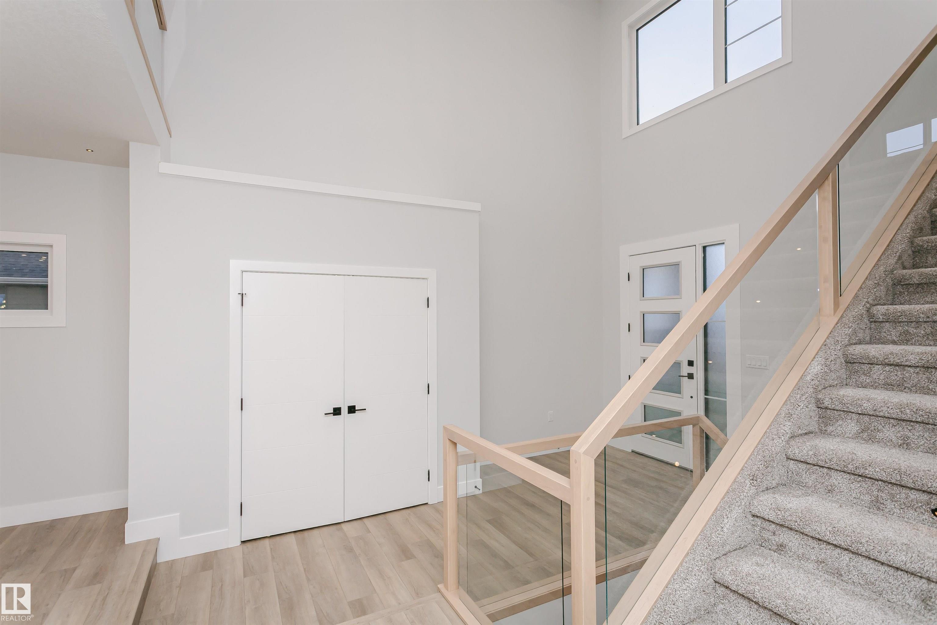 Photo 10 at 162 Edgewater Circle, Southfork, Leduc