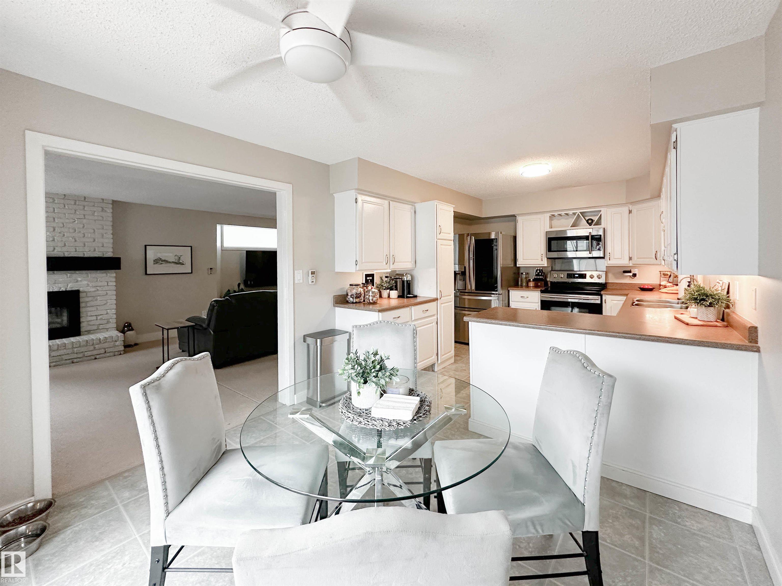 Photo 12 at 8 Whiteoaks Estates, Woodlands, St. Albert