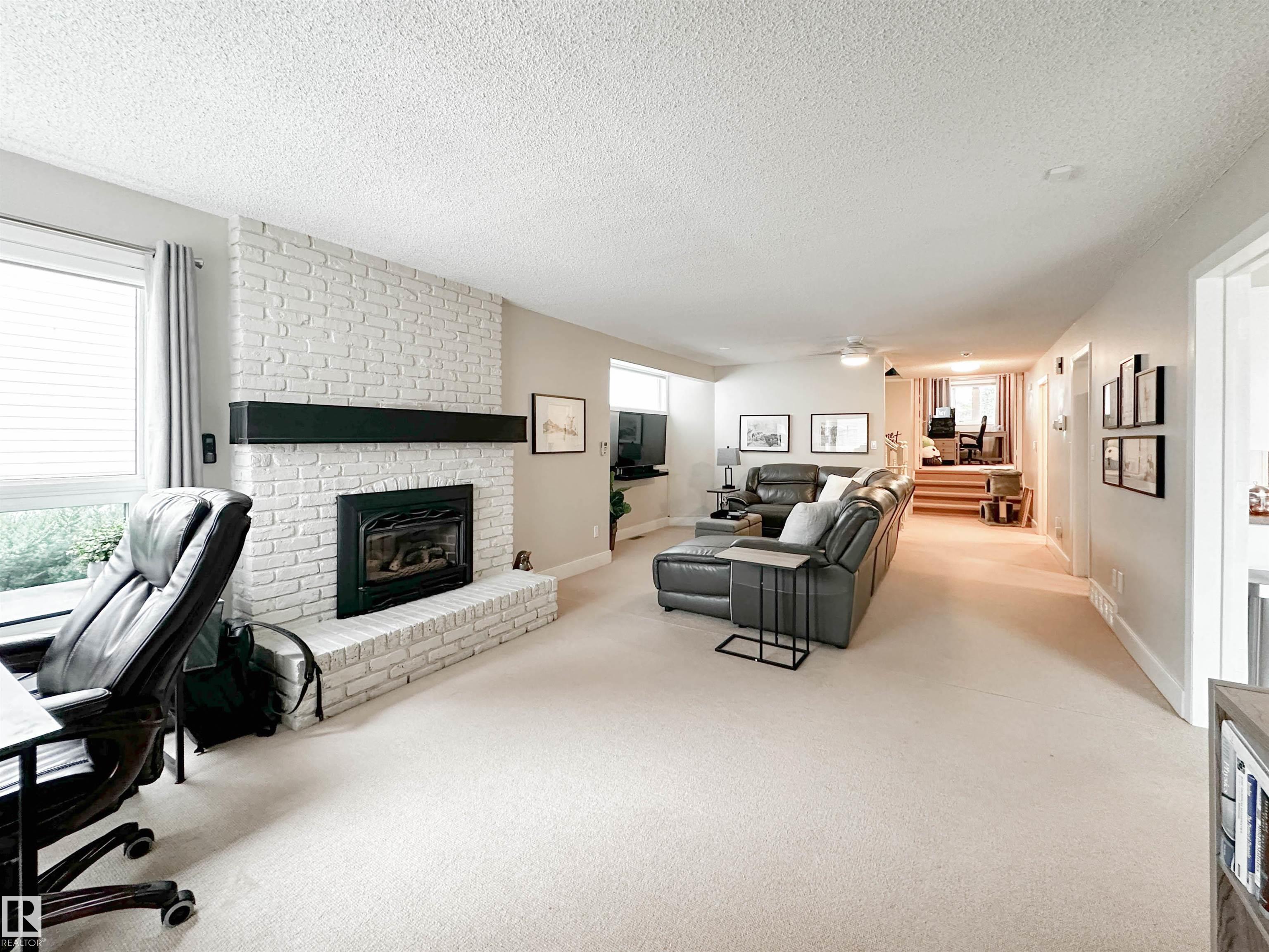 Photo 14 at 8 Whiteoaks Estates, Woodlands, St. Albert