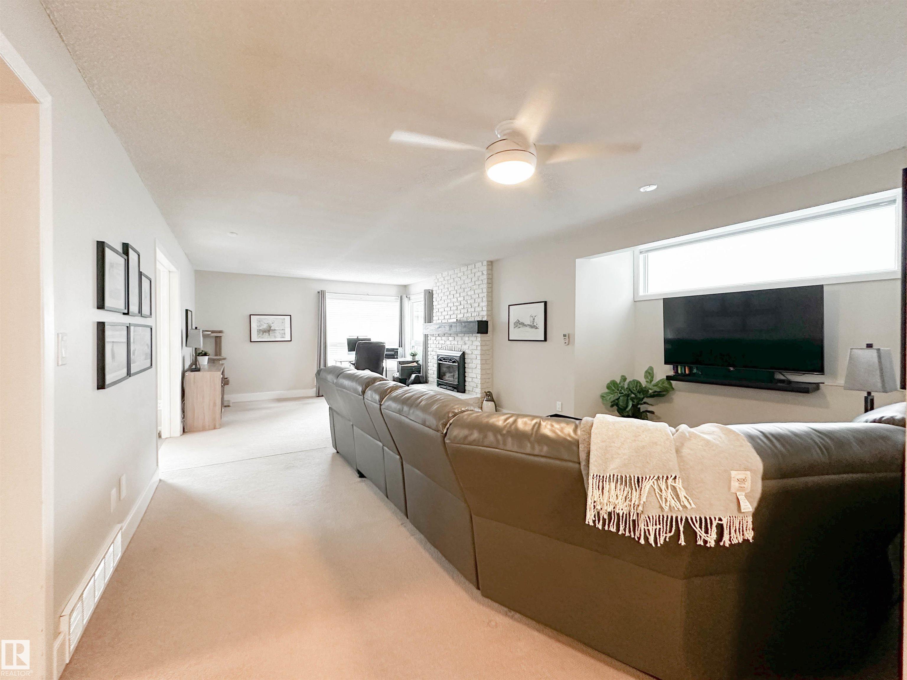 Photo 20 at 8 Whiteoaks Estates, Woodlands, St. Albert