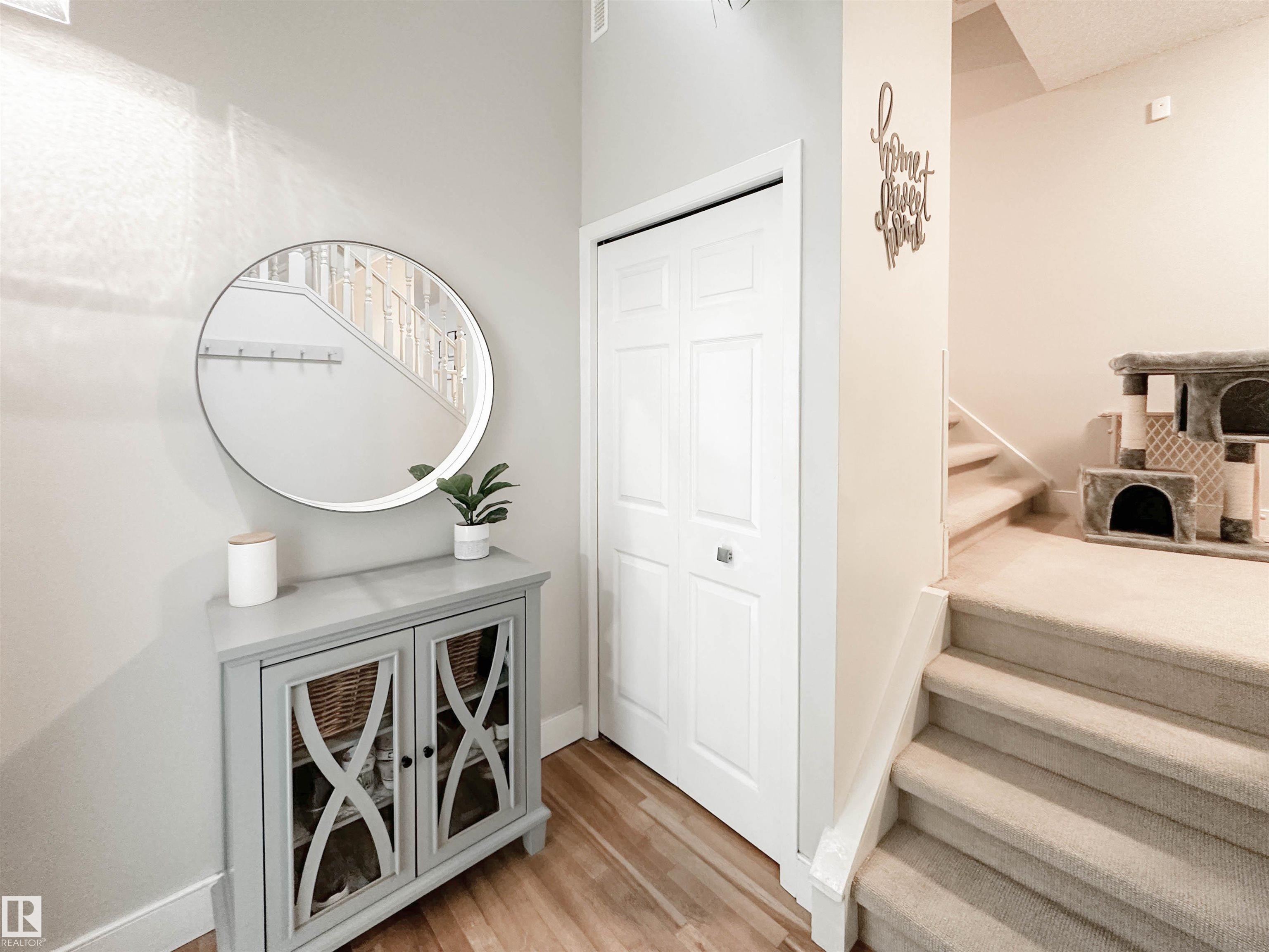 Photo 3 at 8 Whiteoaks Estates, Woodlands, St. Albert