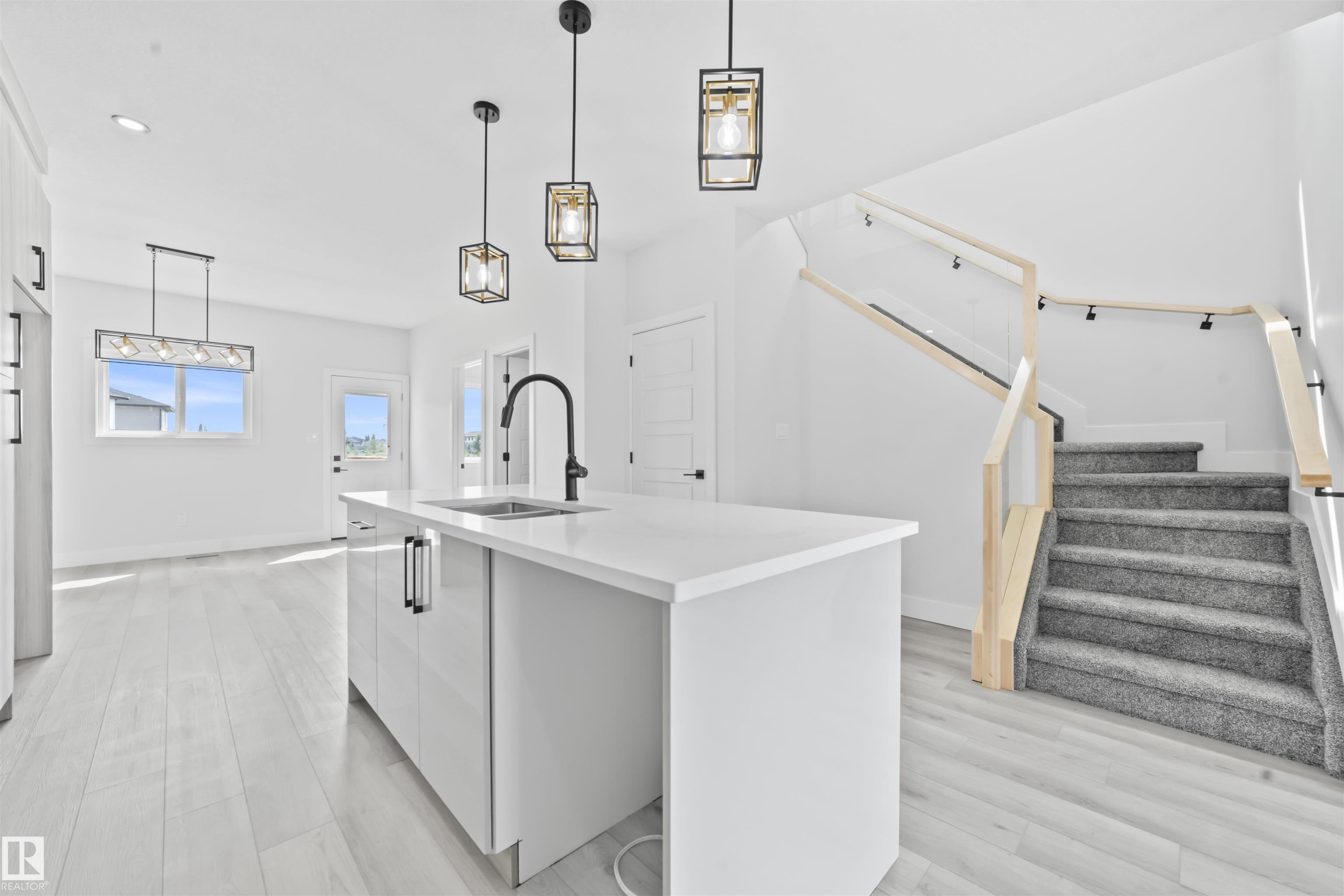 Photo 13 at 201 Deer Valley Drive, Deer Valley, Leduc