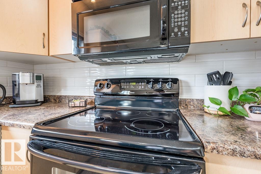 Photo 29 at 54 - 5102 30 Avenue, Place Chaleureuse, Beaumont