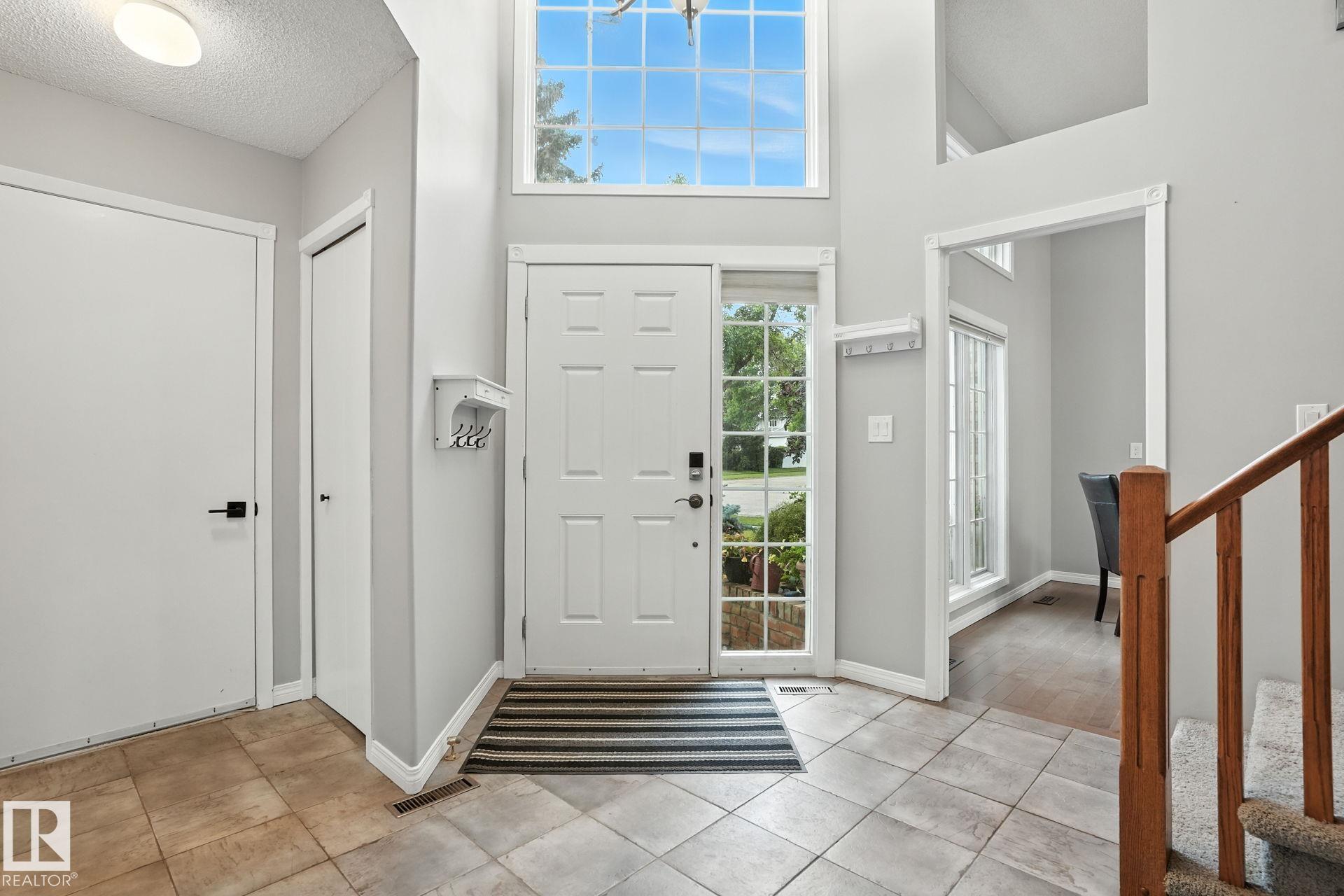 Photo 3 at 77 Princeton Crescent, Pineview, St. Albert