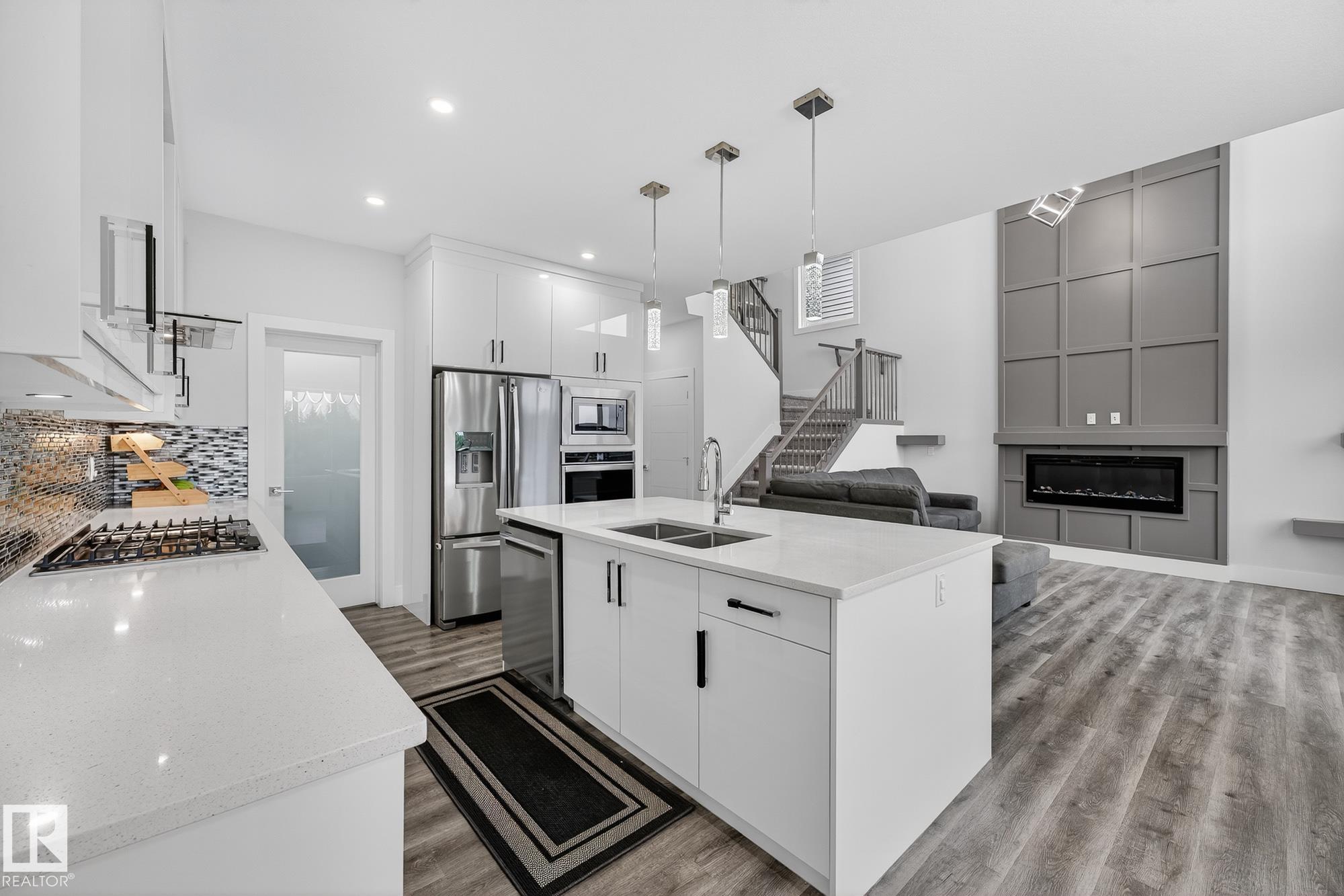 Photo 2 at 86 Meadowlink Common, McLaughlin, Spruce Grove