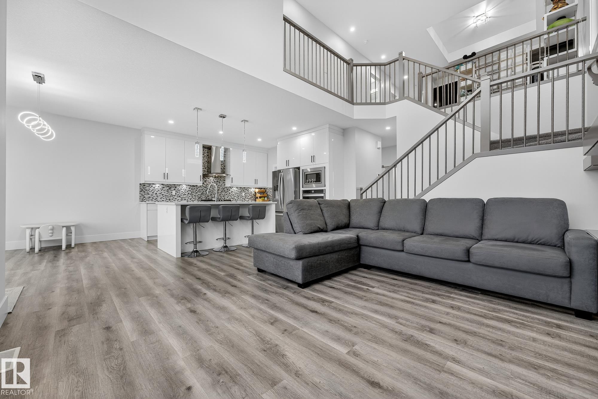 Photo 3 at 86 Meadowlink Common, McLaughlin, Spruce Grove