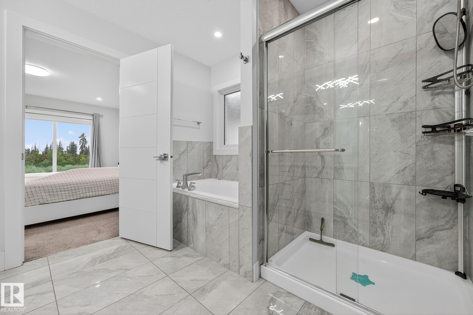 Photo 23 at 86 Meadowlink Common, McLaughlin, Spruce Grove