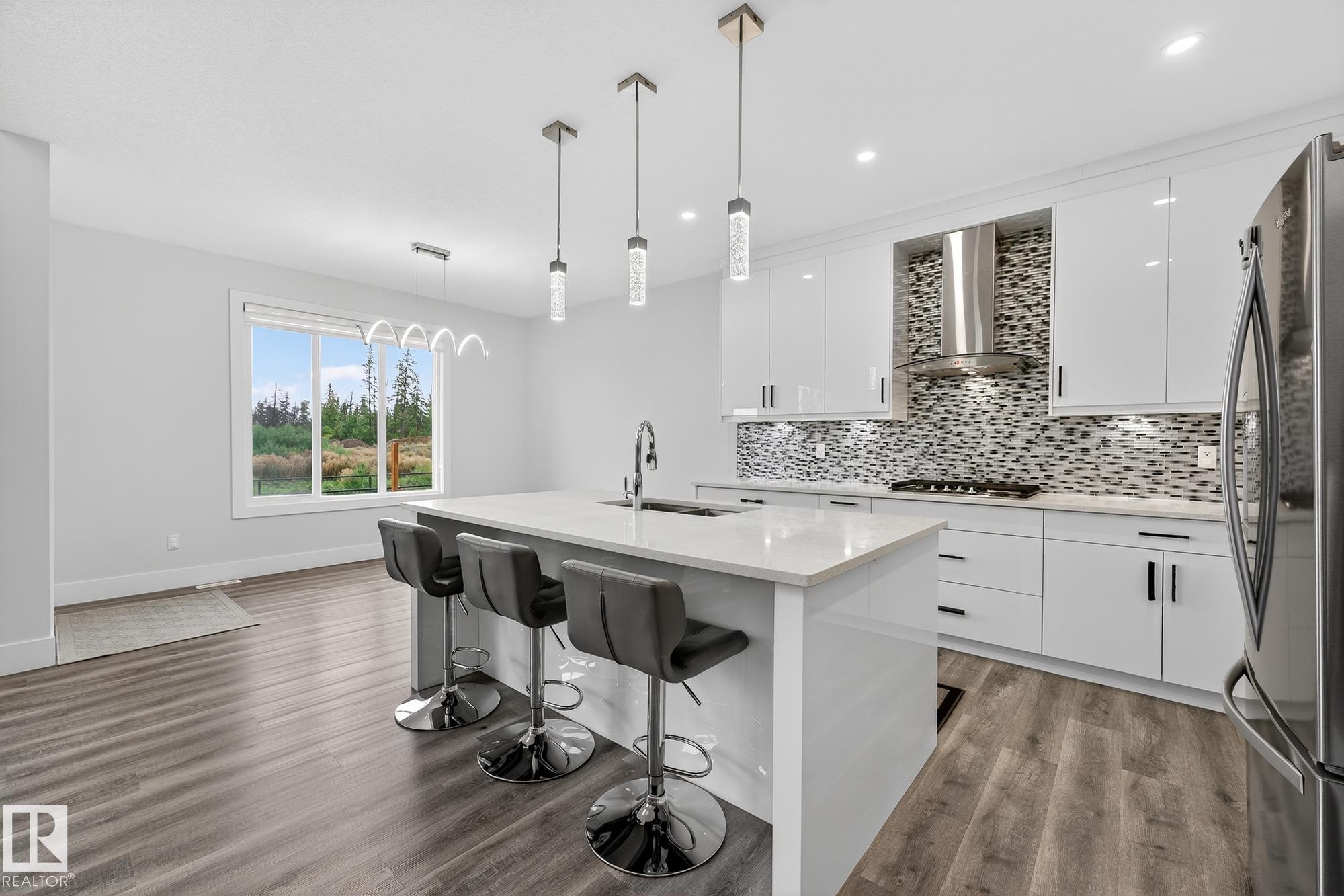 Photo 4 at 86 Meadowlink Common, McLaughlin, Spruce Grove
