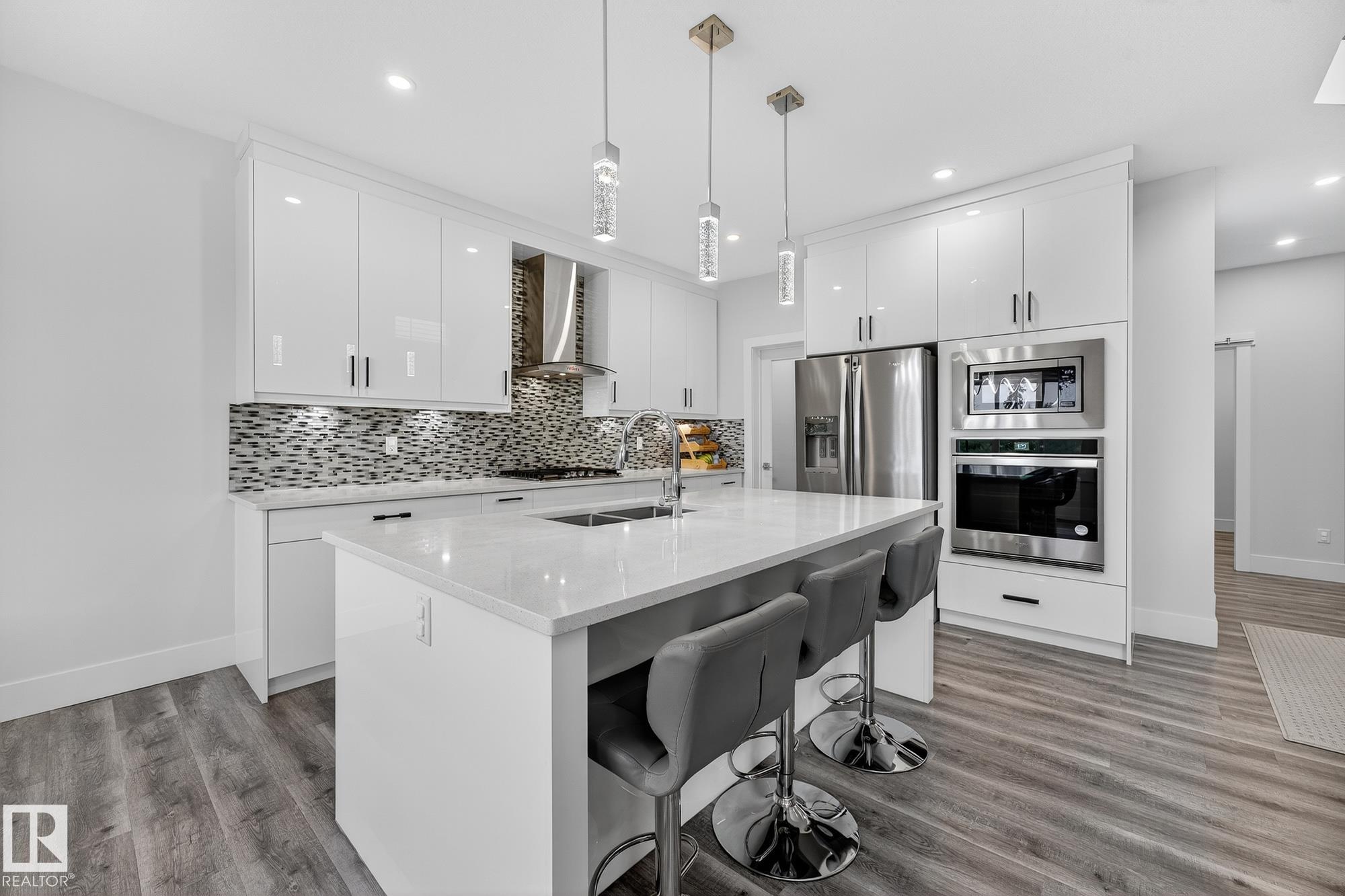 Photo 5 at 86 Meadowlink Common, McLaughlin, Spruce Grove