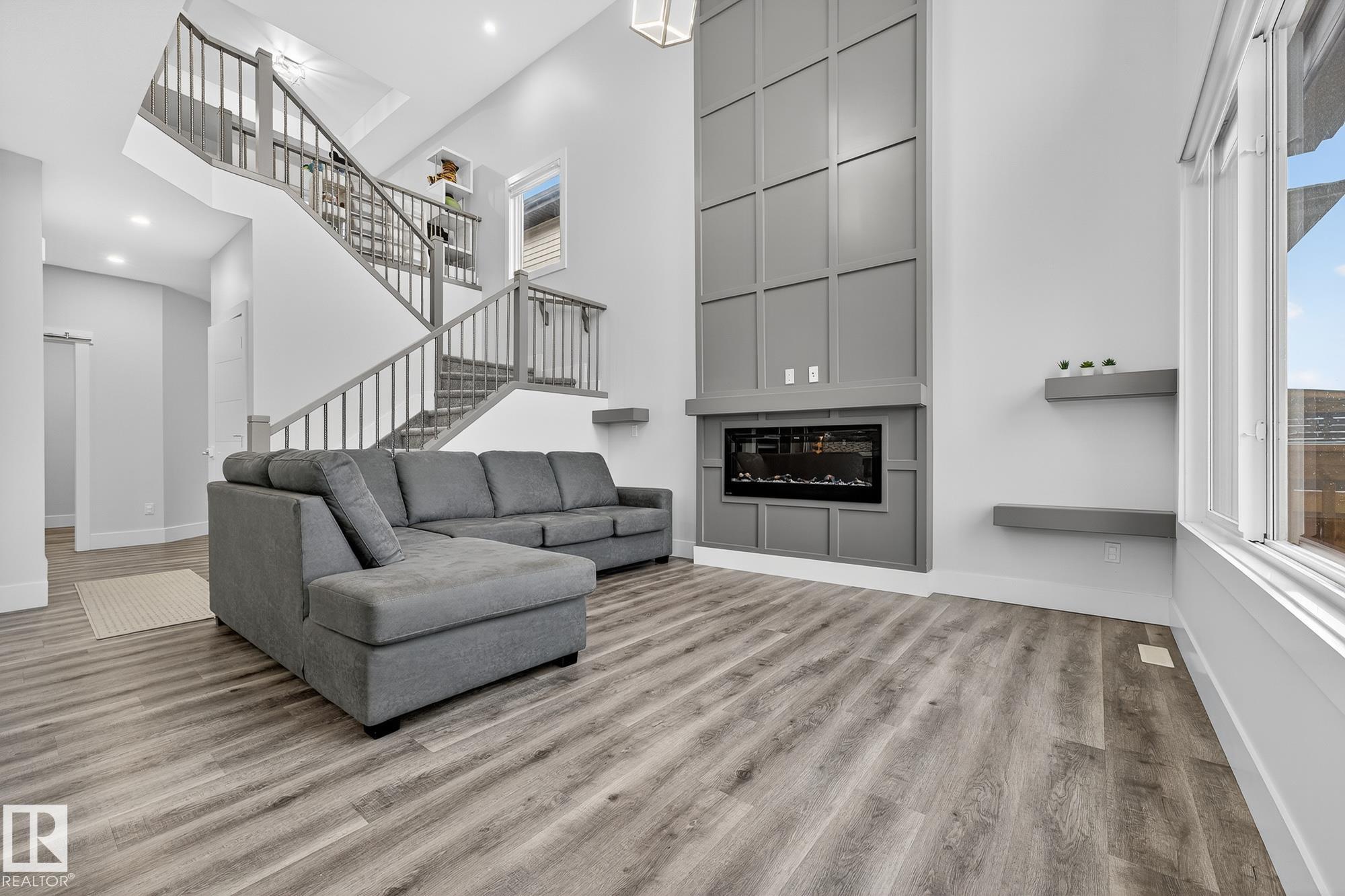 Photo 10 at 86 Meadowlink Common, McLaughlin, Spruce Grove