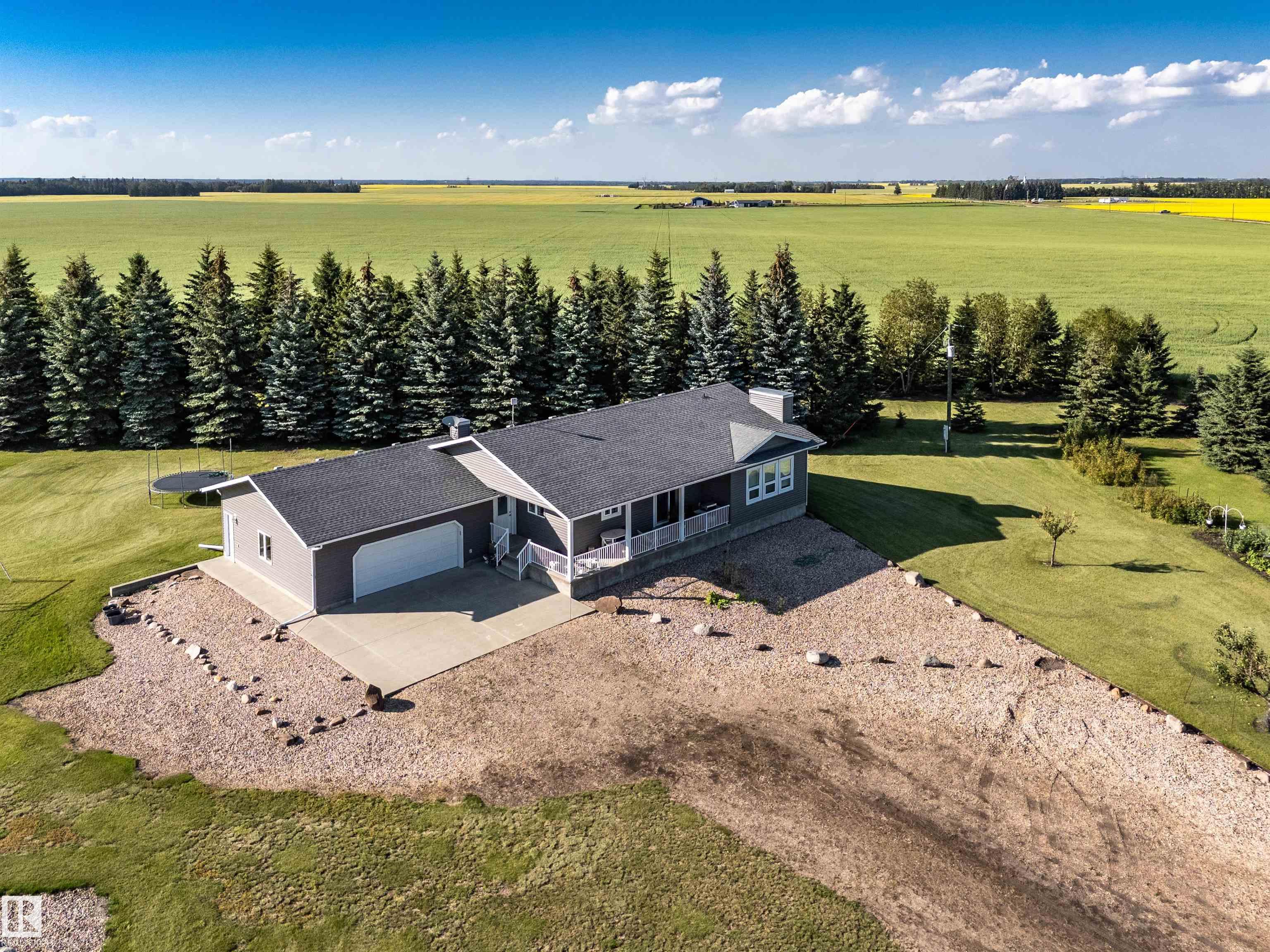 Photo 5 at 50242 Rge Road 260, None, Rural Leduc County