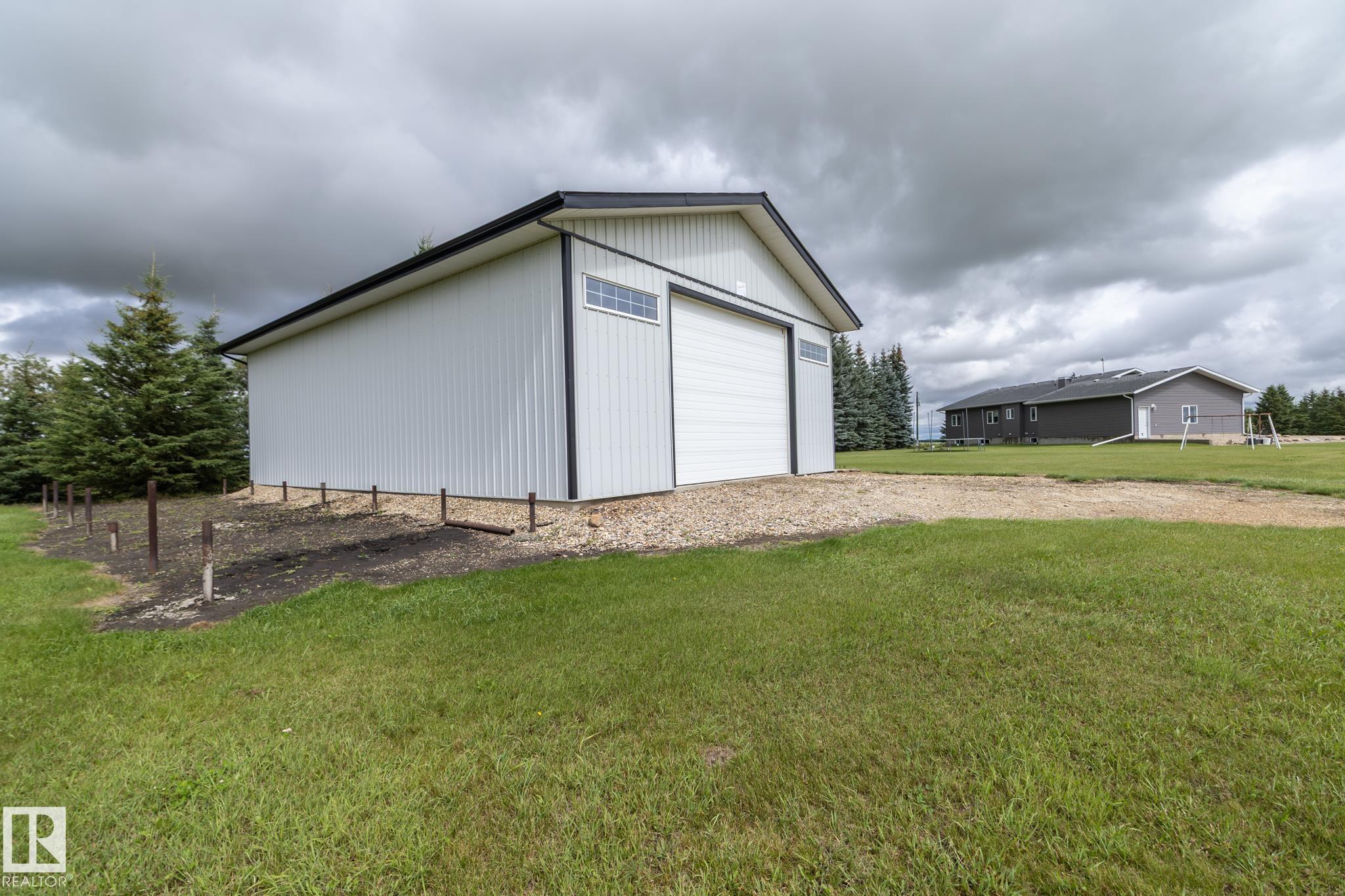 Photo 7 at 50242 Rge Road 260, None, Rural Leduc County