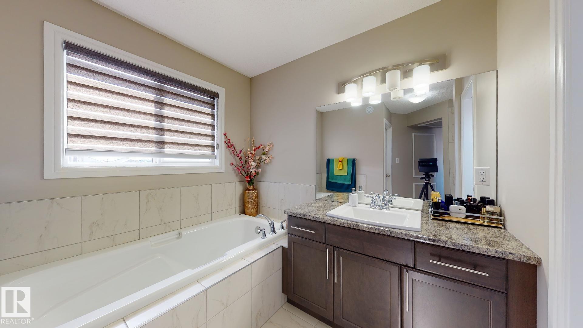 Photo 22 at 8716 Carson Way SW, Chappelle Area, Edmonton