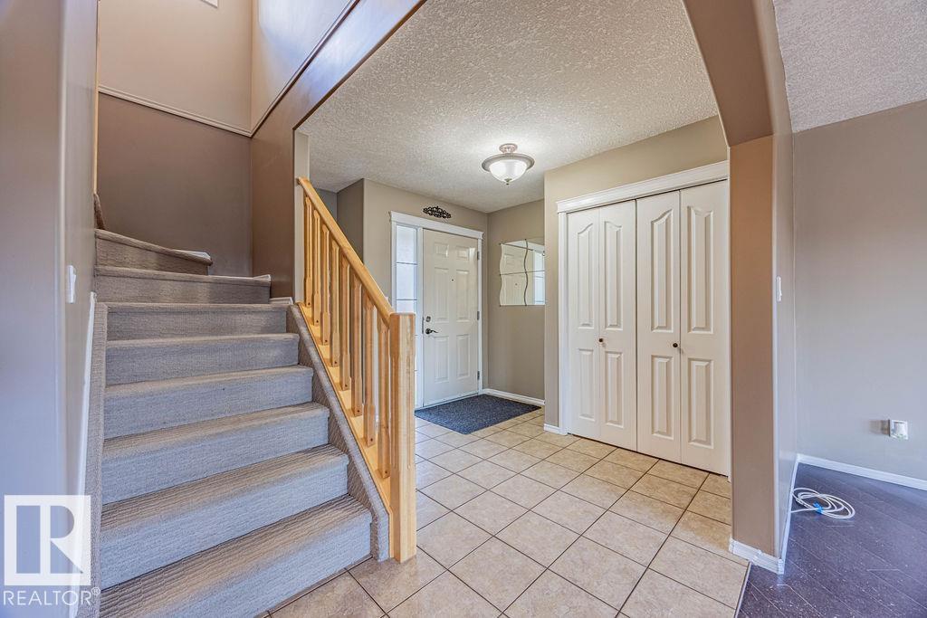 Photo 4 at 30 Cascade Crescent, Lakeland Ridge, Sherwood Park