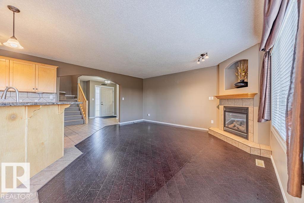 Photo 8 at 30 Cascade Crescent, Lakeland Ridge, Sherwood Park