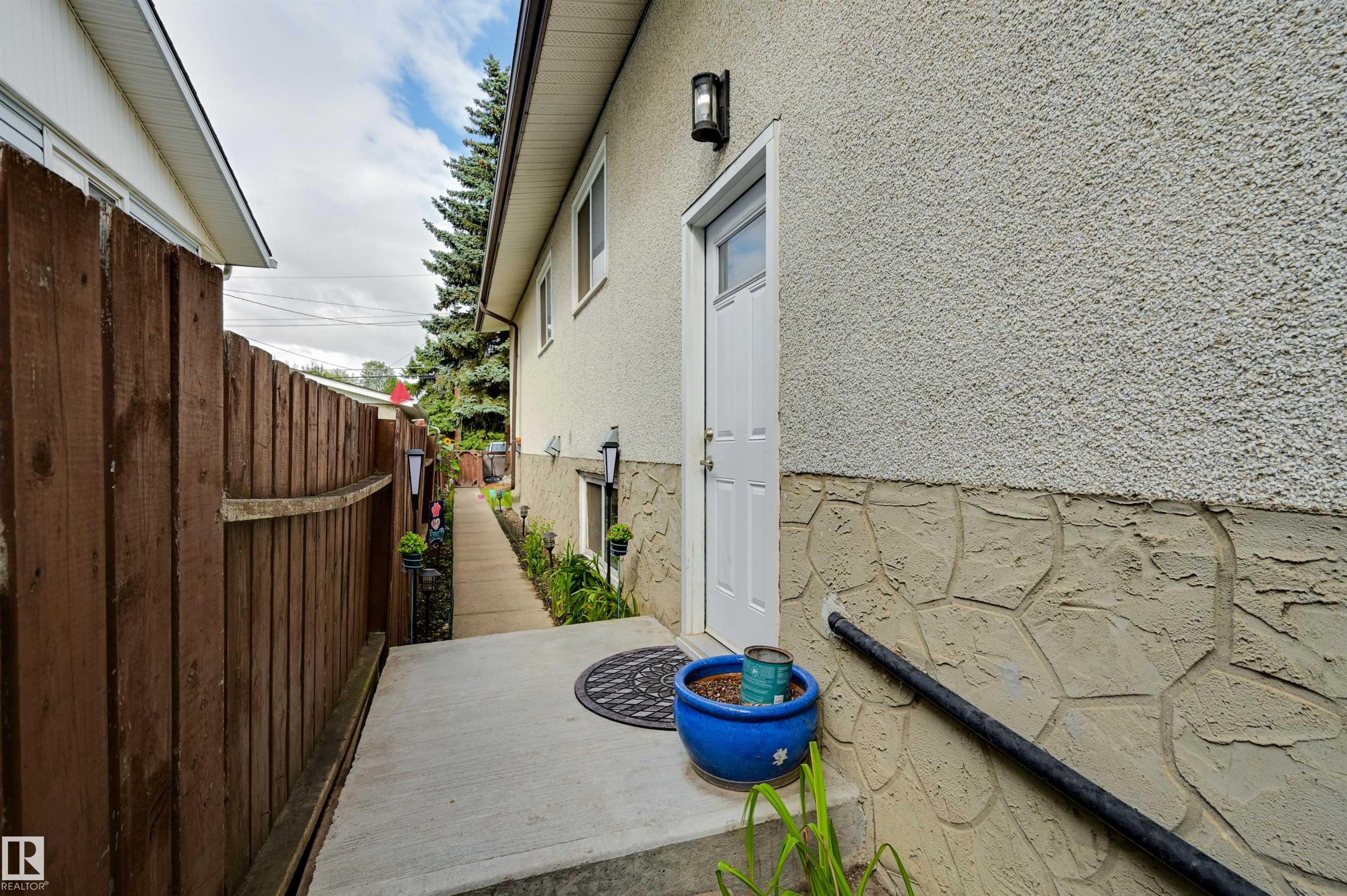 Photo 11 at 12812 +12814 125 Street NW, Calder, Edmonton