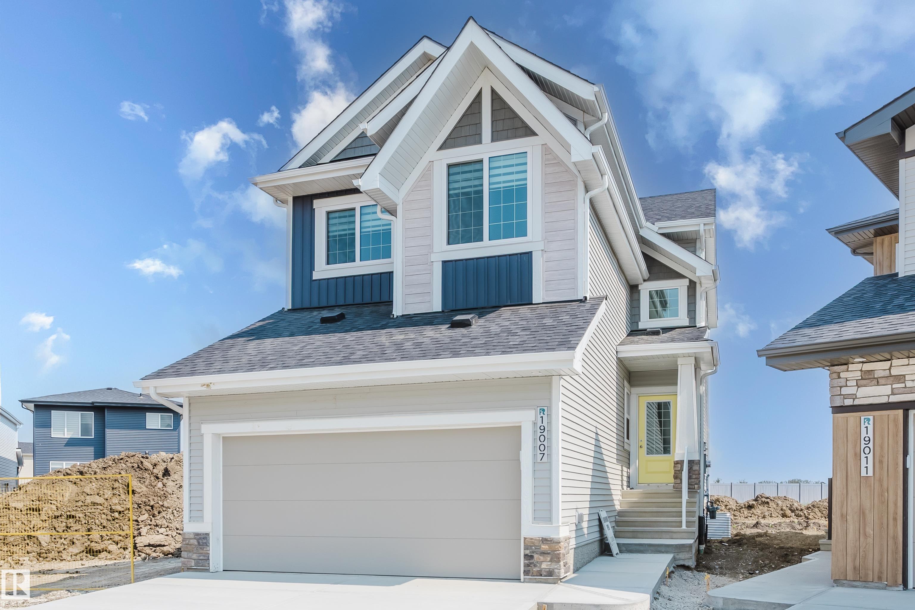 19007 20 Avenue NW, River