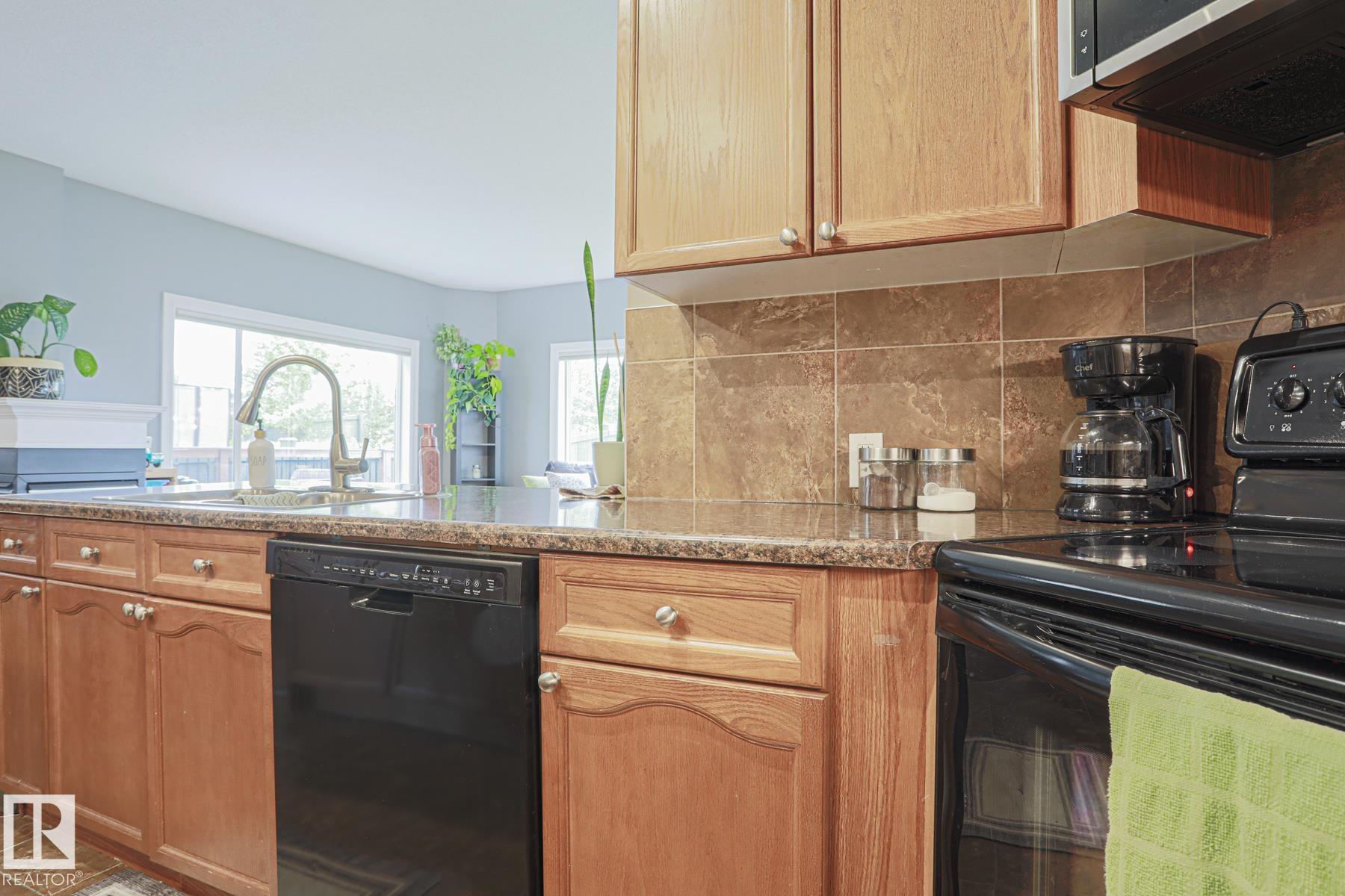 Photo 10 at 39 Vivian Way NW, Spruce Village, Spruce Grove