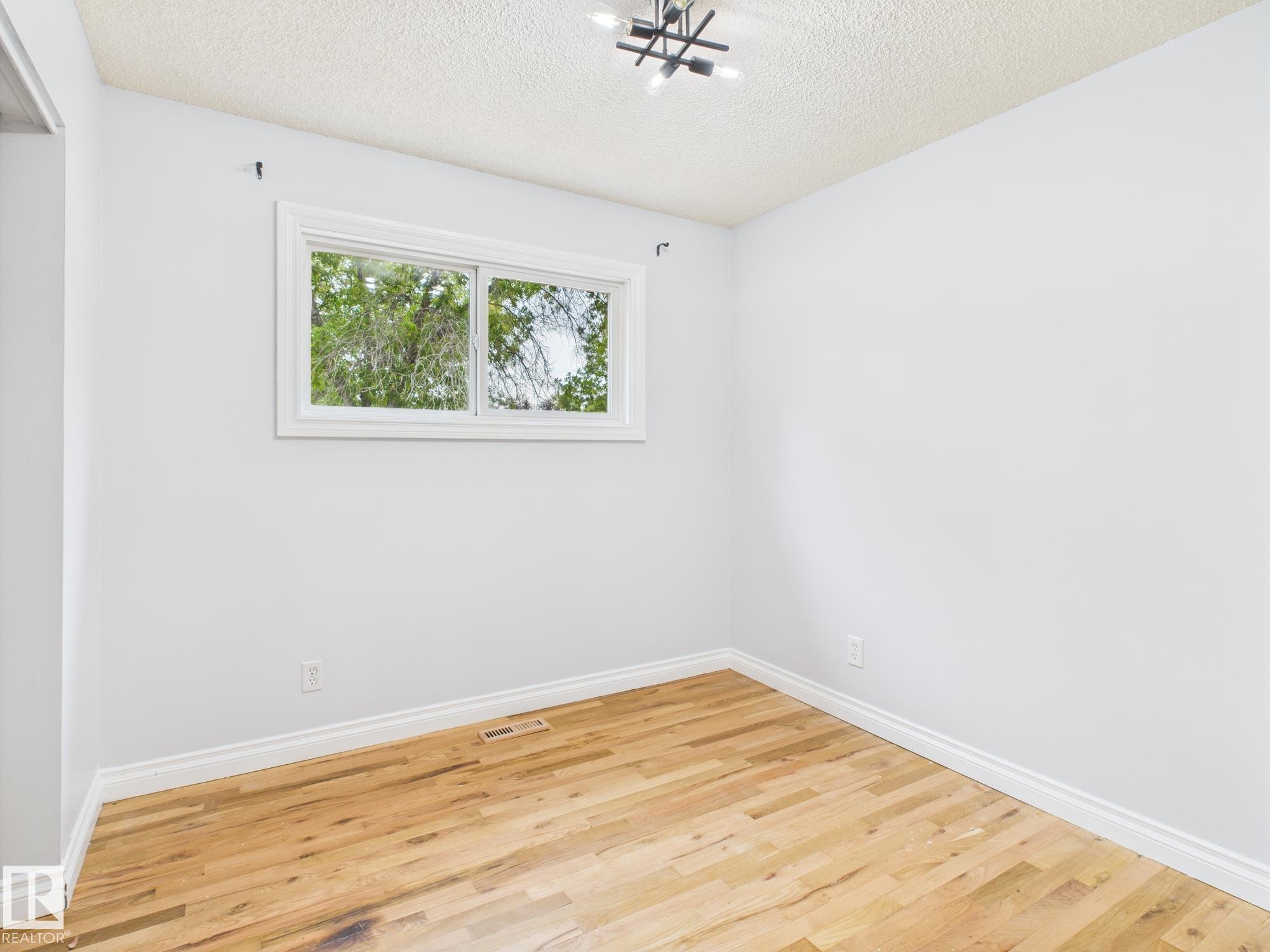 Photo 22 at 8525 92 Avenue, Pineview Fort Sask., Fort Saskatchewan