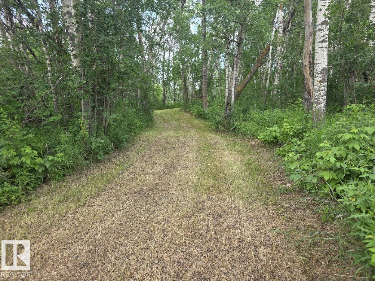 Photo 4 at 18 - 26417 Twp Road 512, Edgewood Acres, Rural Parkland County