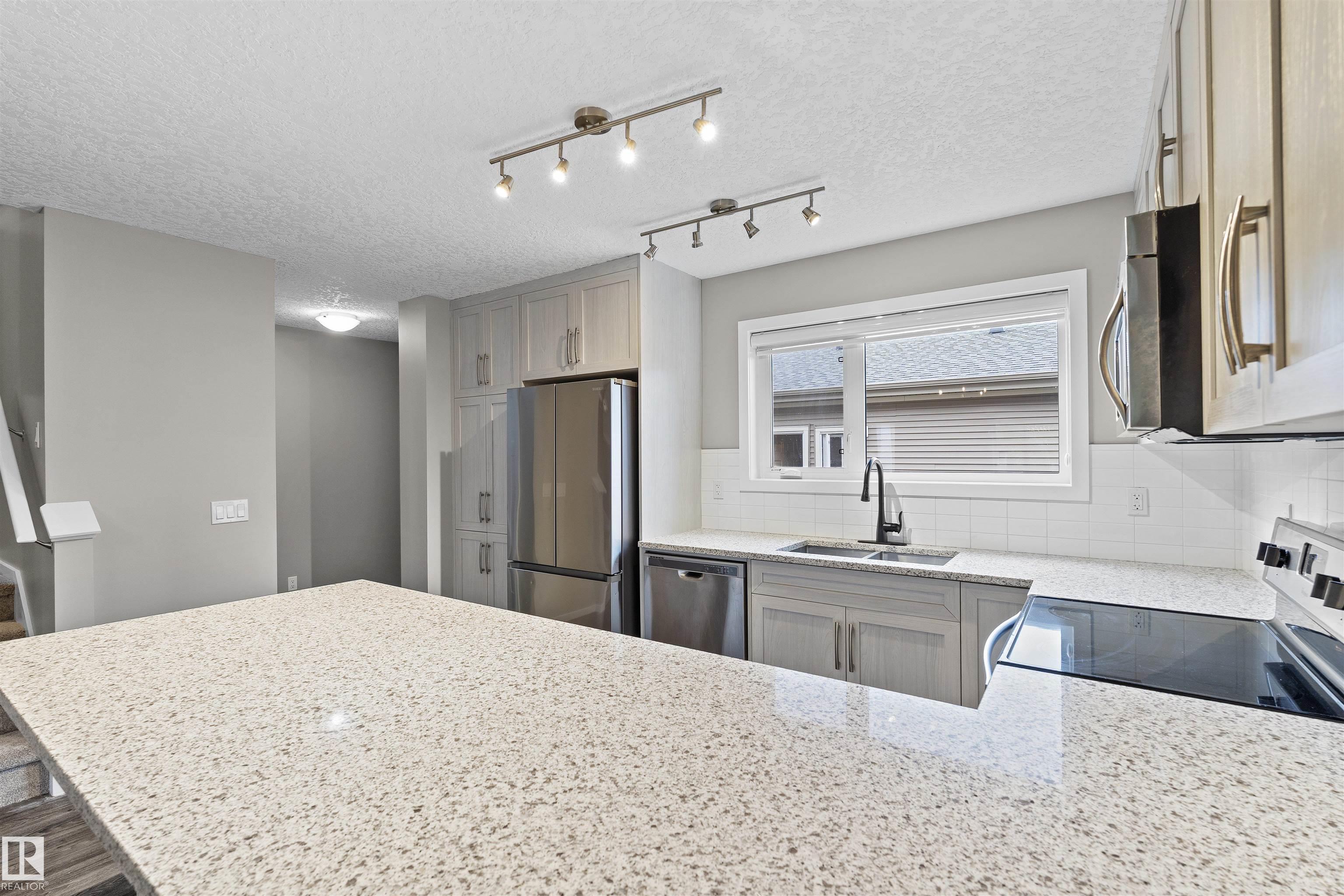 Photo 9 at 3072 Paisley Green green SW, Paisley, Edmonton