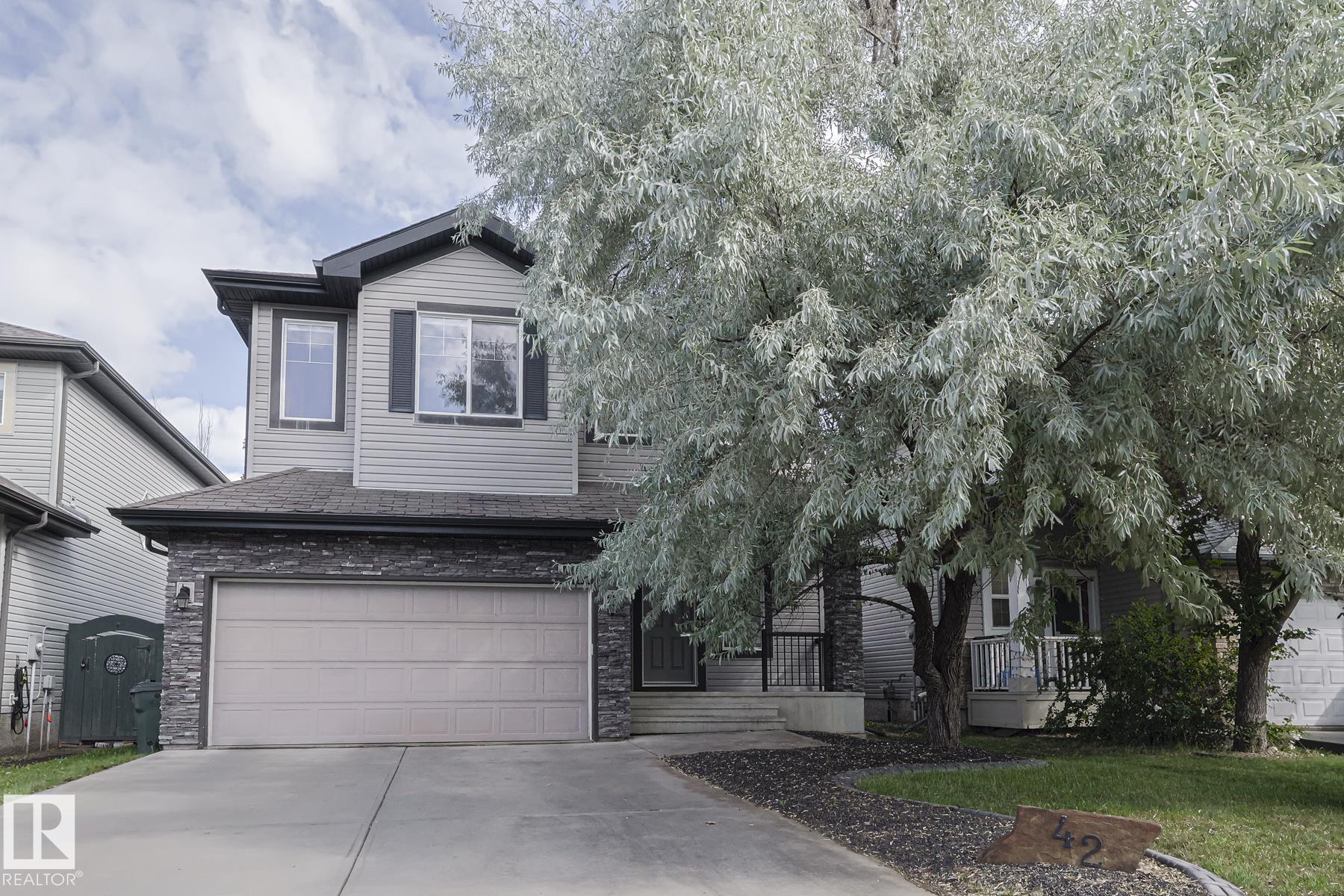 Photo 2 at 42 Vanessa Avenue, Spruce Village, Spruce Grove