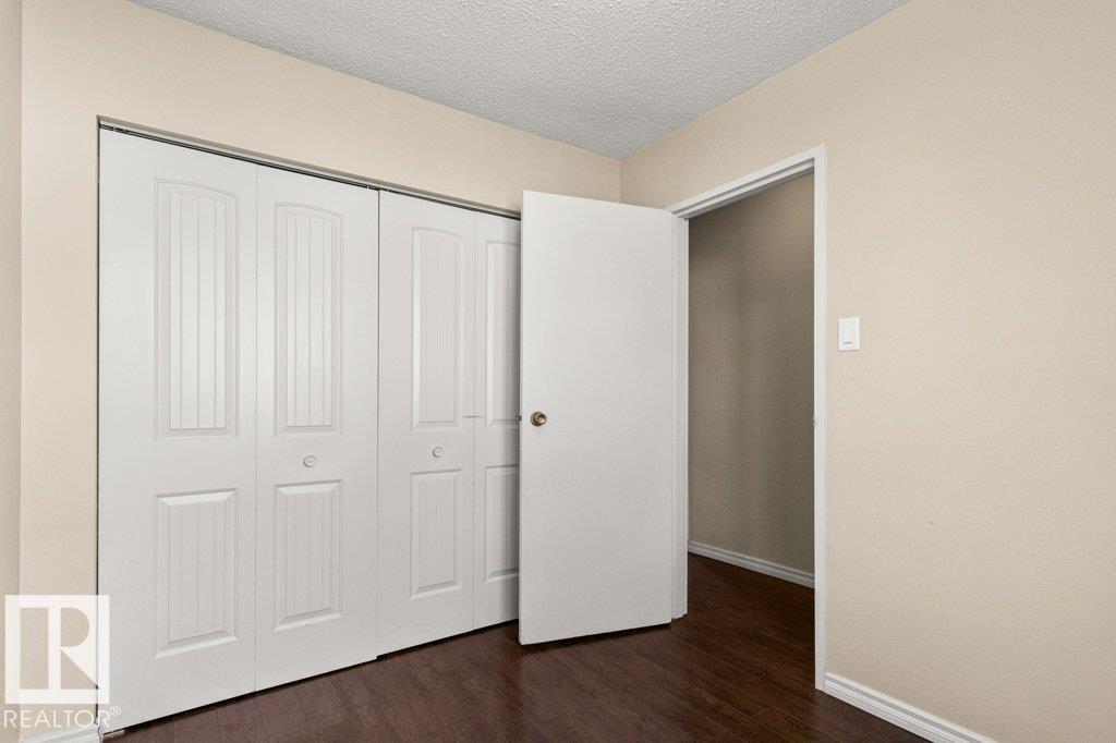 http://cdnparap120.paragonrels.com/ParagonImages/Property/p12/RAE/225366235/39/0/0/78f8d5fe1edec3e706caf80956b5a1c6/1/4fa0cf1ed43ffcd9dd19e347a353a260/225366235-6b2dbdfd-3b53-4380-b226-d1cd785e121b.JPG