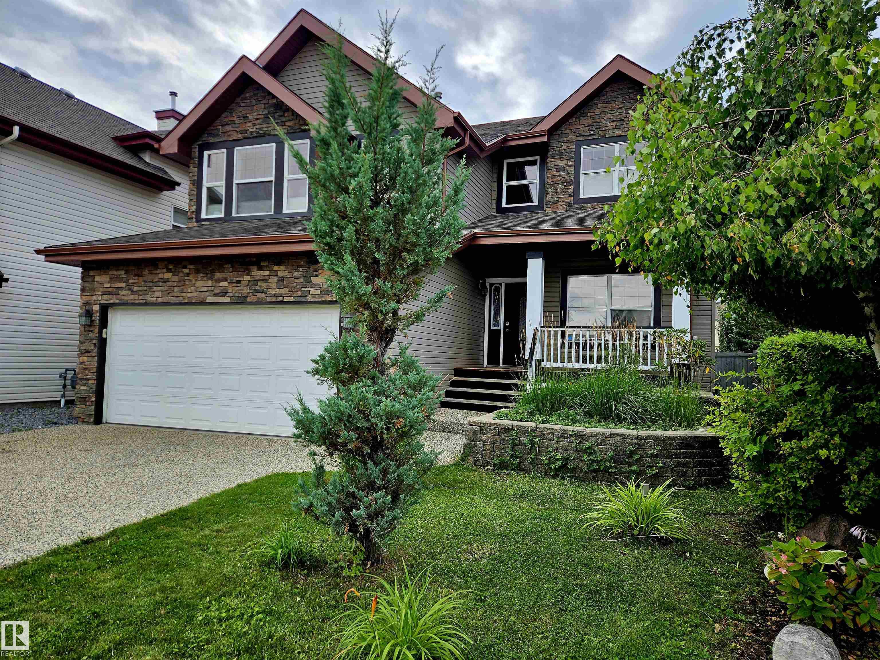 http://cdnparap120.paragonrels.com/ParagonImages/Property/p12/RAE/225366242/1/0/0/f81cf12c1047d1f6f1ff5fe9a8591680/1/61c5498aa4b9c67e92da5cd27f5fd74b/225366242-6eb37aef-52ce-4ae4-ae09-f44fdc7ff050.JPG