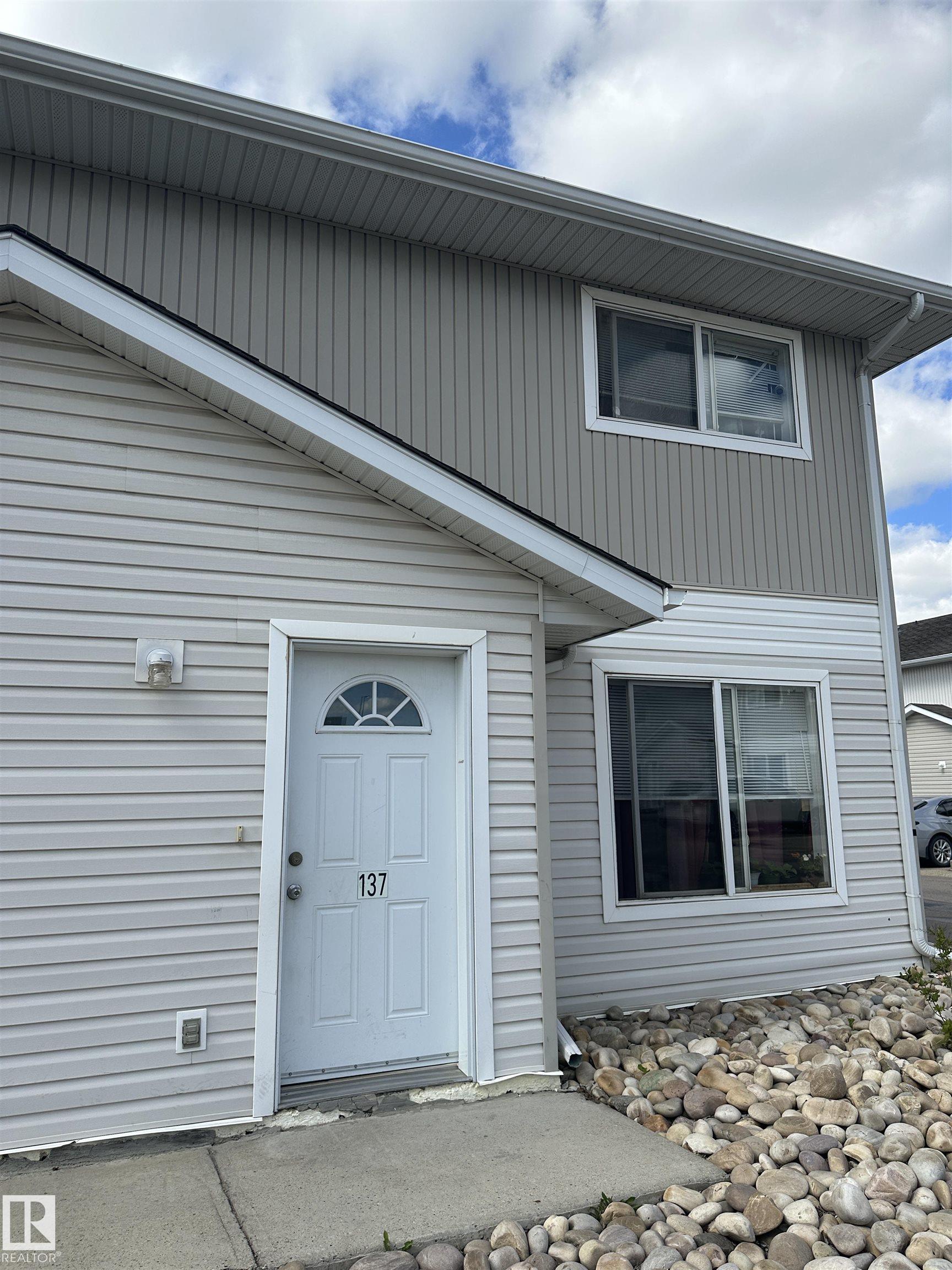 Photo 3 at 137 - 180 Bridgeport Boulevard, Bridgeport, Leduc