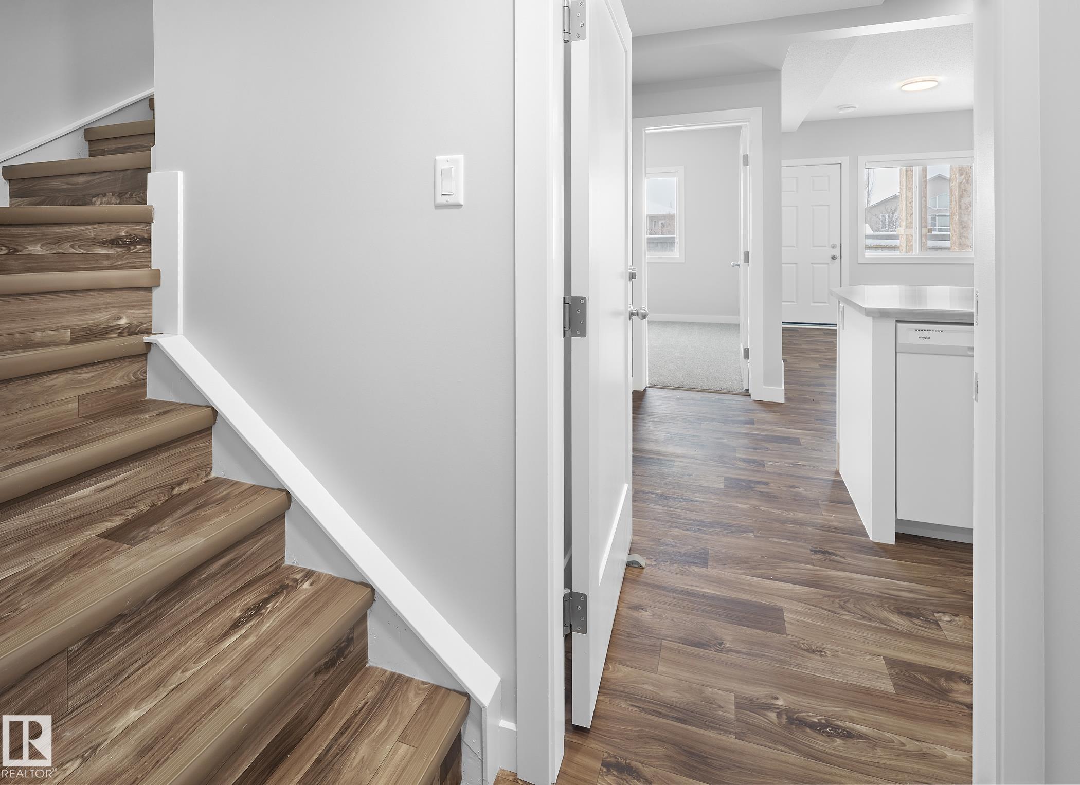 Photo 23 at 760 Berg Loop, Black Stone, Leduc