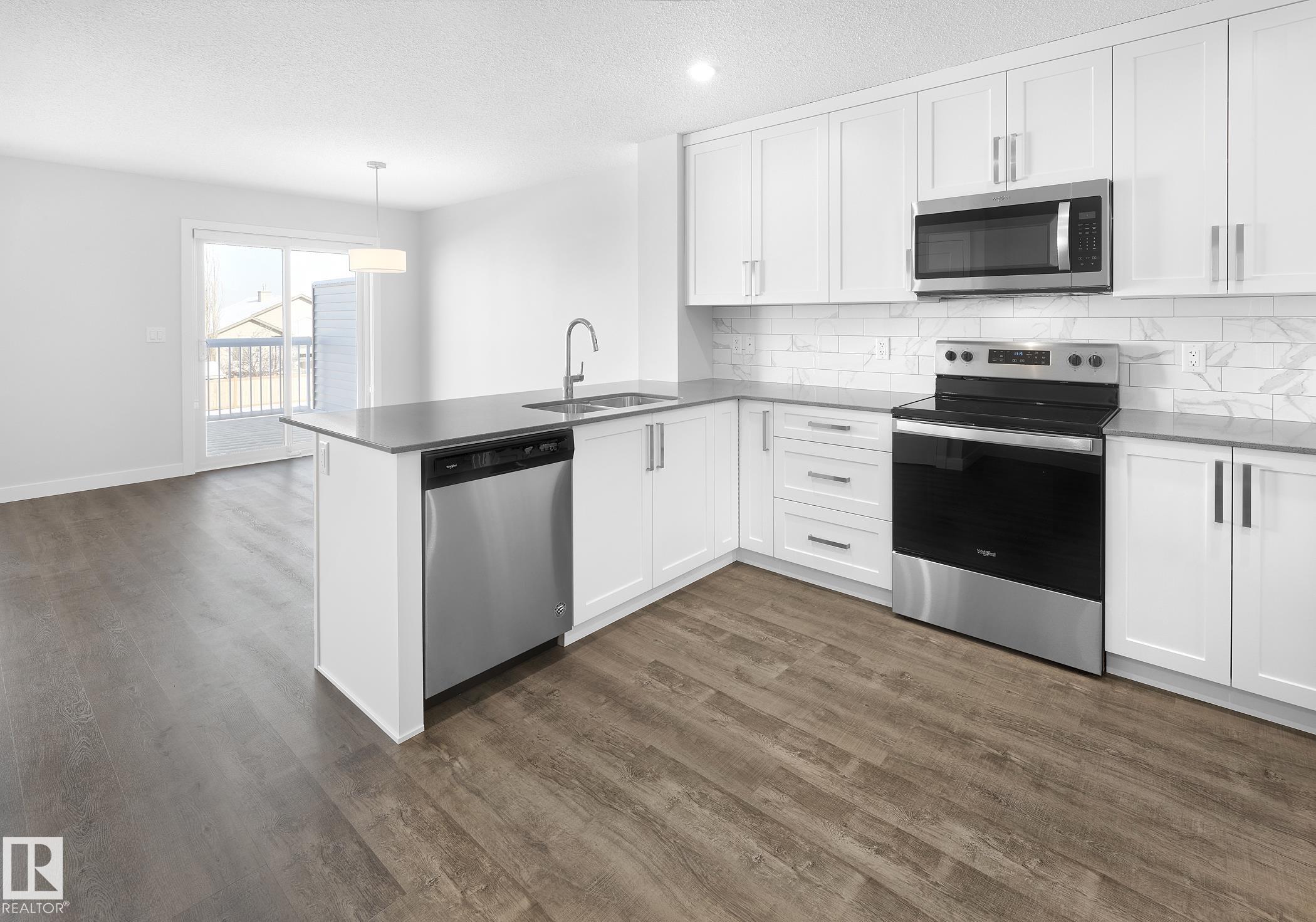 Photo 8 at 760 Berg Loop, Black Stone, Leduc