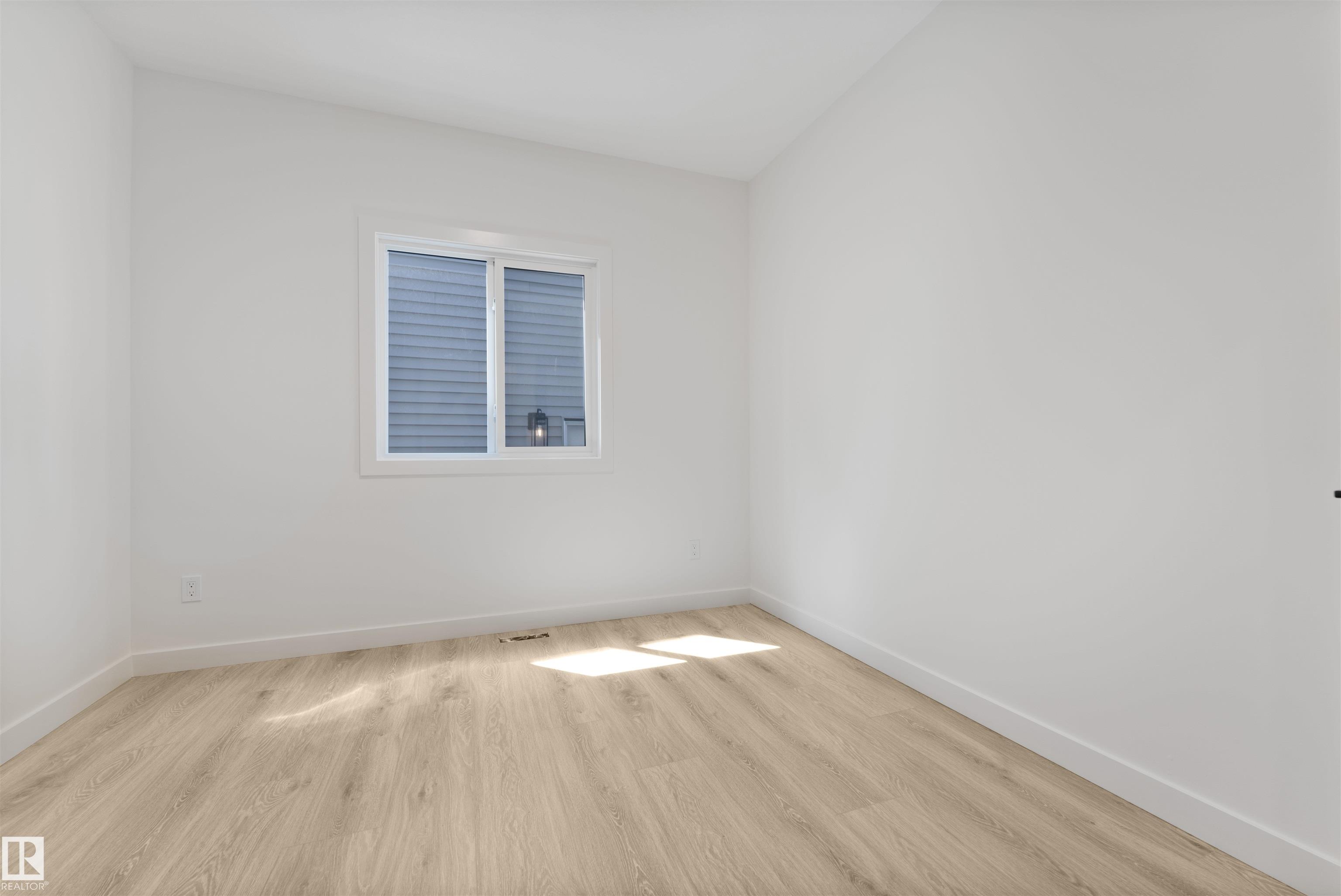 Photo 18 at 48 Grassview Crescent, Tonewood, Spruce Grove