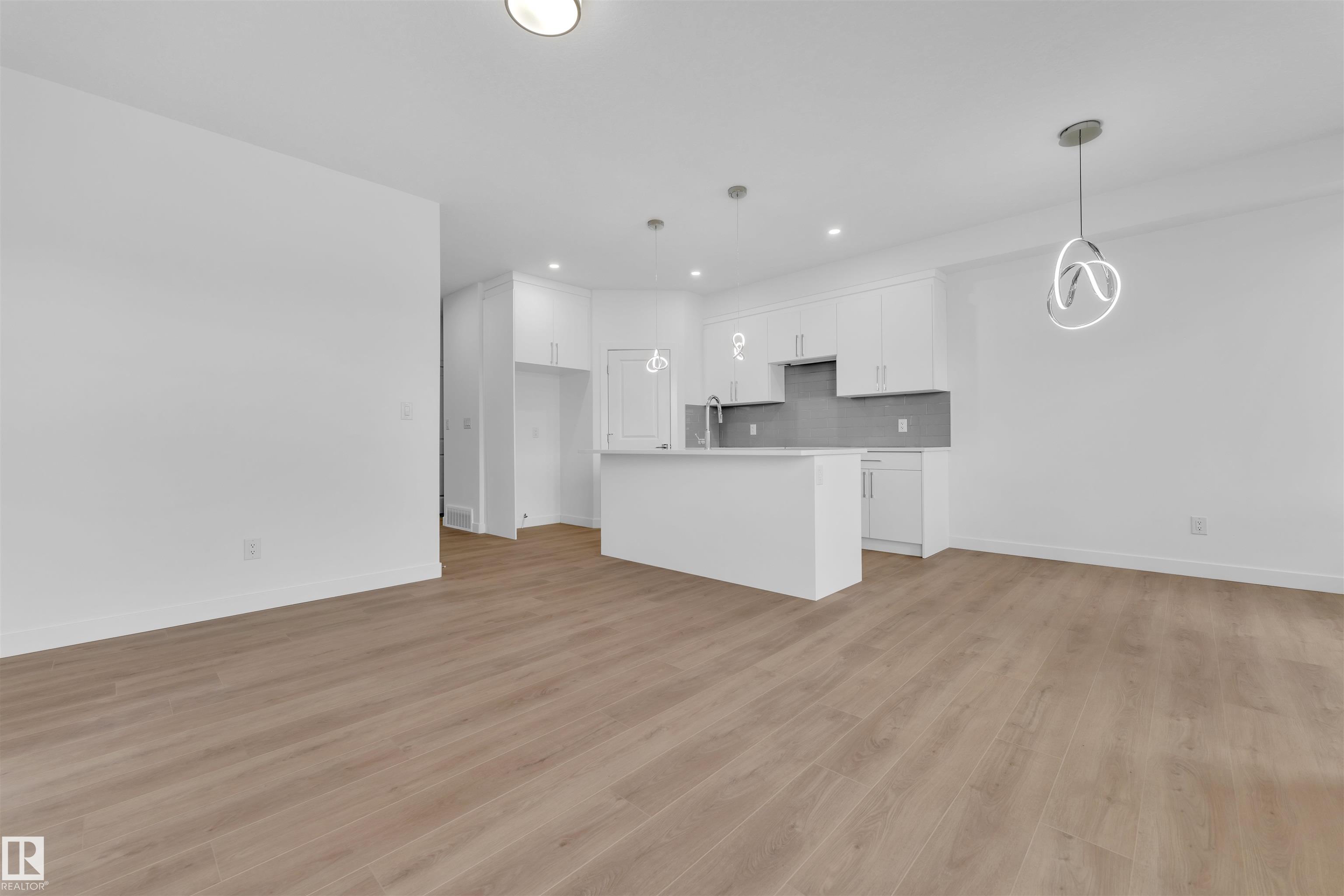 Photo 12 at 110 Mitchell Bend, Meadowview Park, Leduc