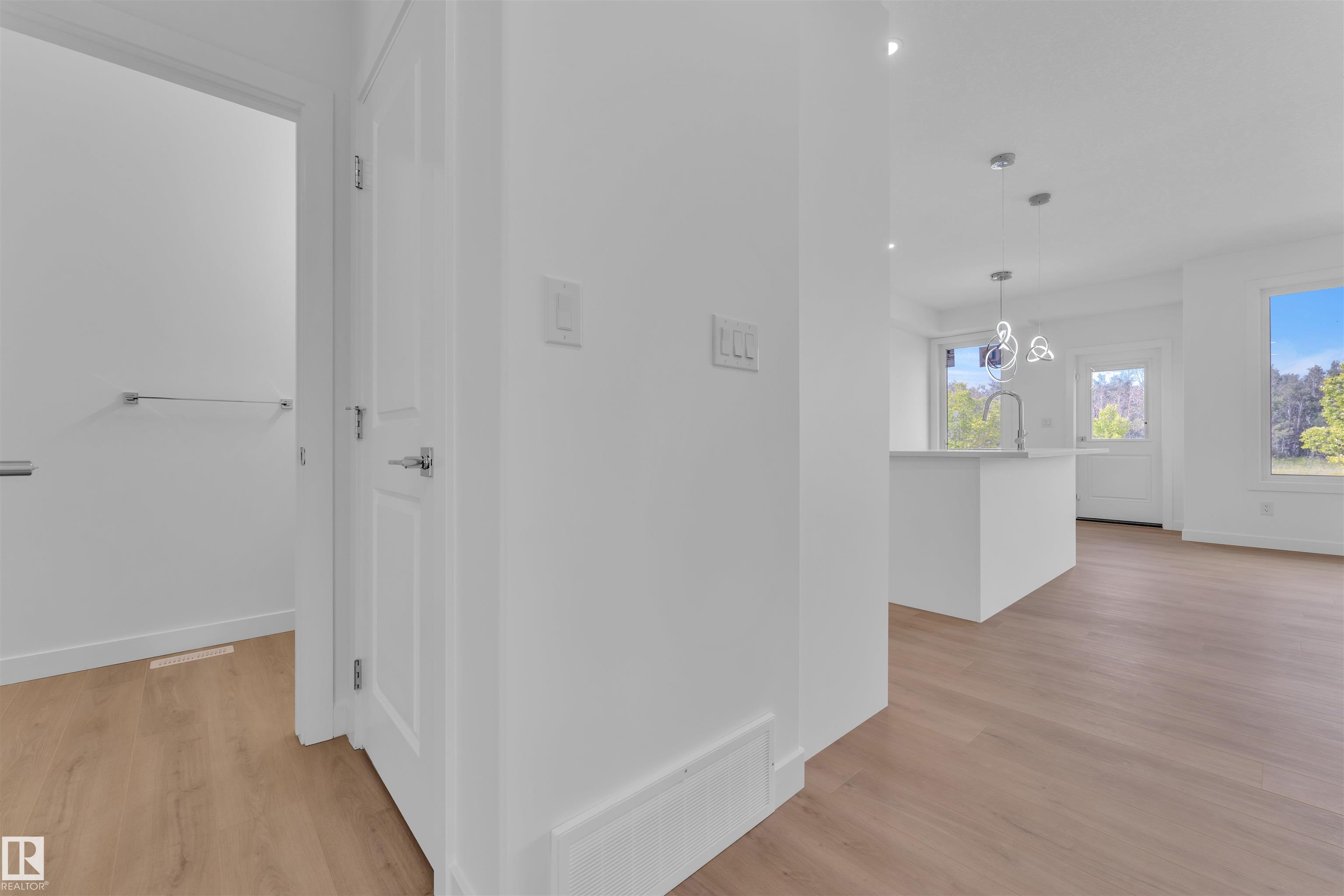 Photo 5 at 110 Mitchell Bend, Meadowview Park, Leduc