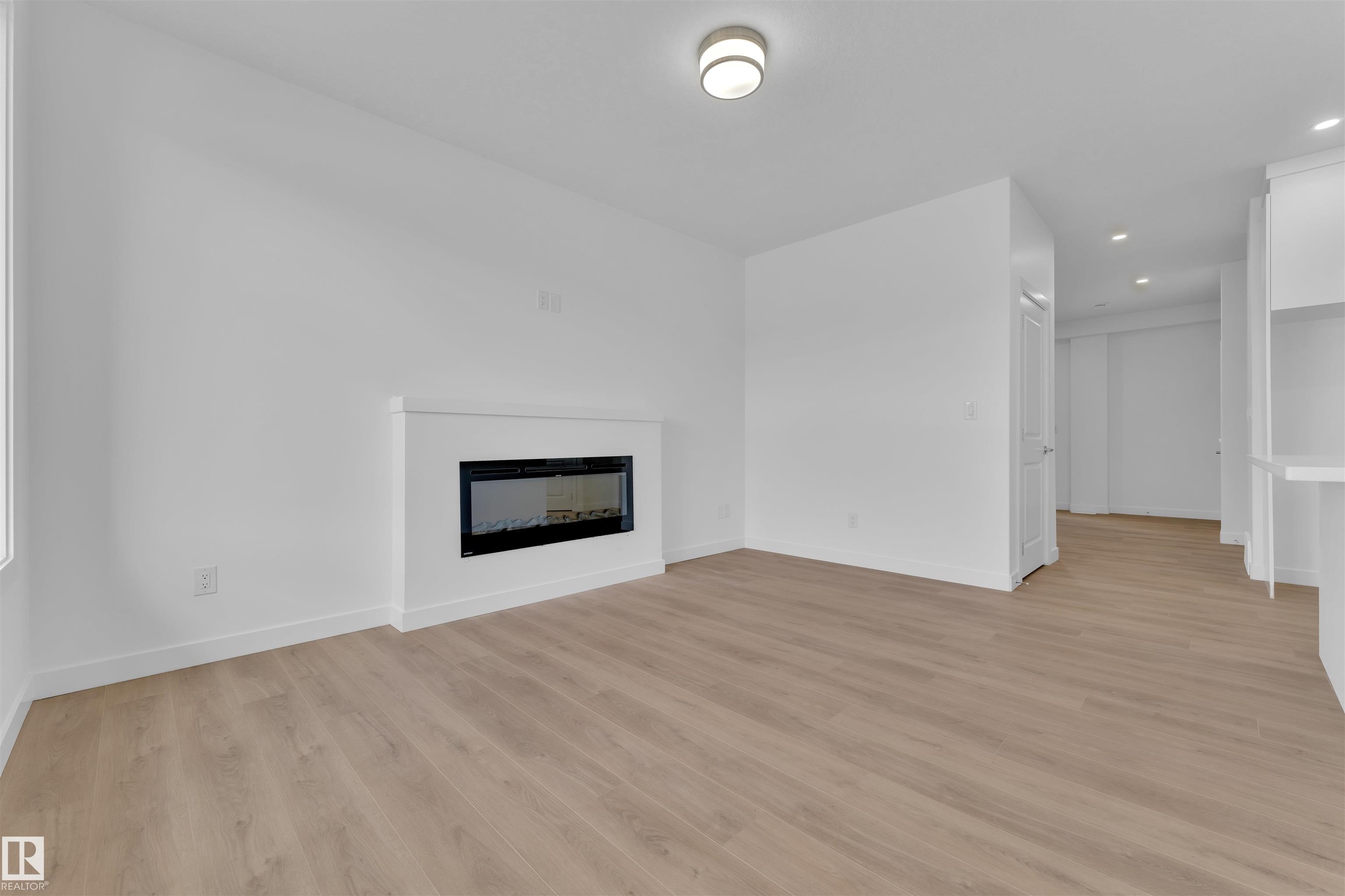 Photo 6 at 110 Mitchell Bend, Meadowview Park, Leduc