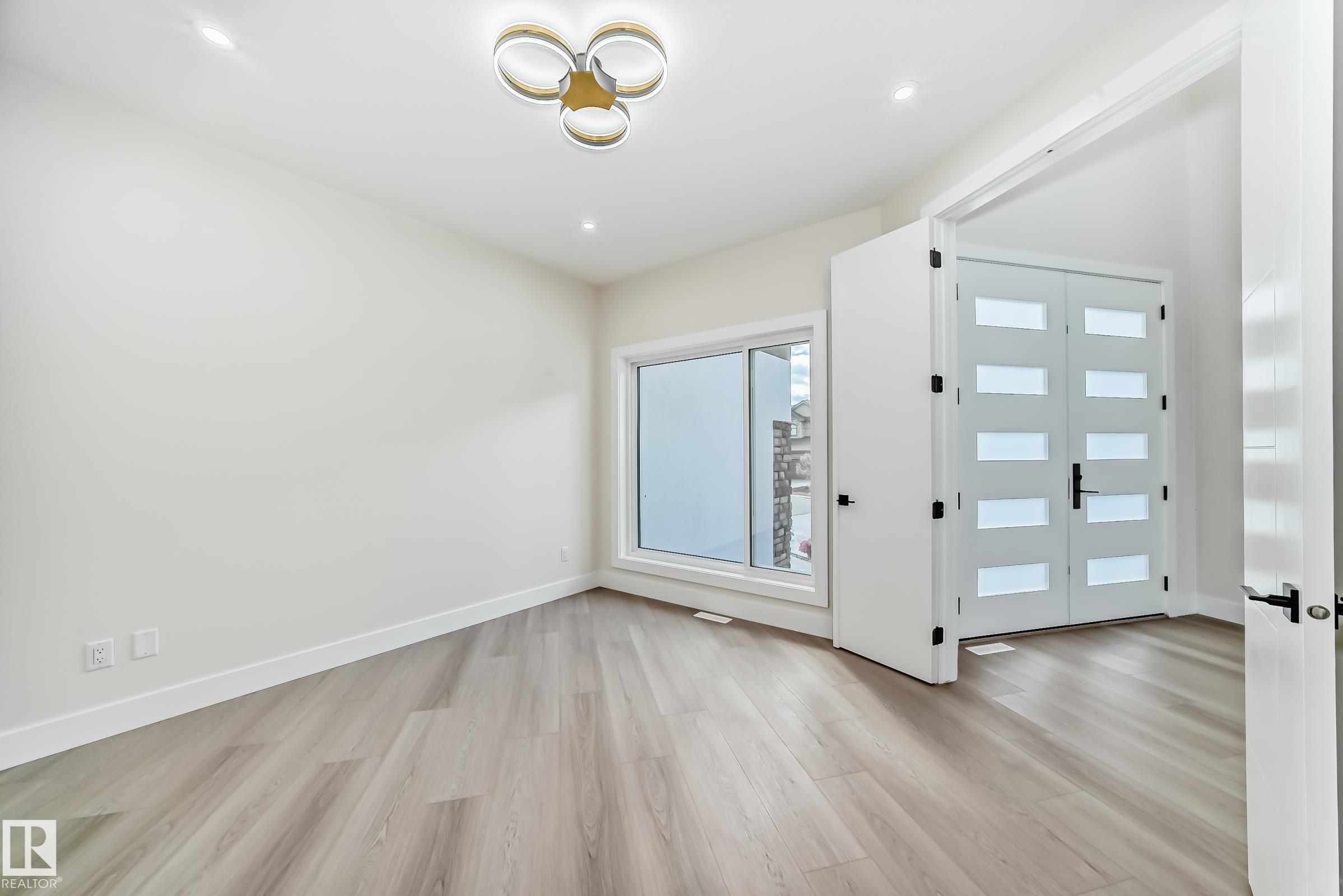 Photo 4 at 5928 32 Street NE, Royal Oaks, Rural Leduc County