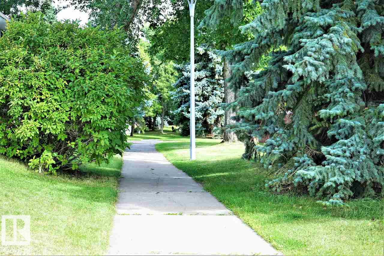 http://cdnparap120.paragonrels.com/ParagonImages/Property/p12/RAE/225366443/47/0/0/ea6df9f50bb360739e10a7e9f3842f67/1/744fb38cd6dc0306fb25f9bc1e928719/225366443-AF1419AD-063A-4973-B6F2-5B8ADE24710A.JPG