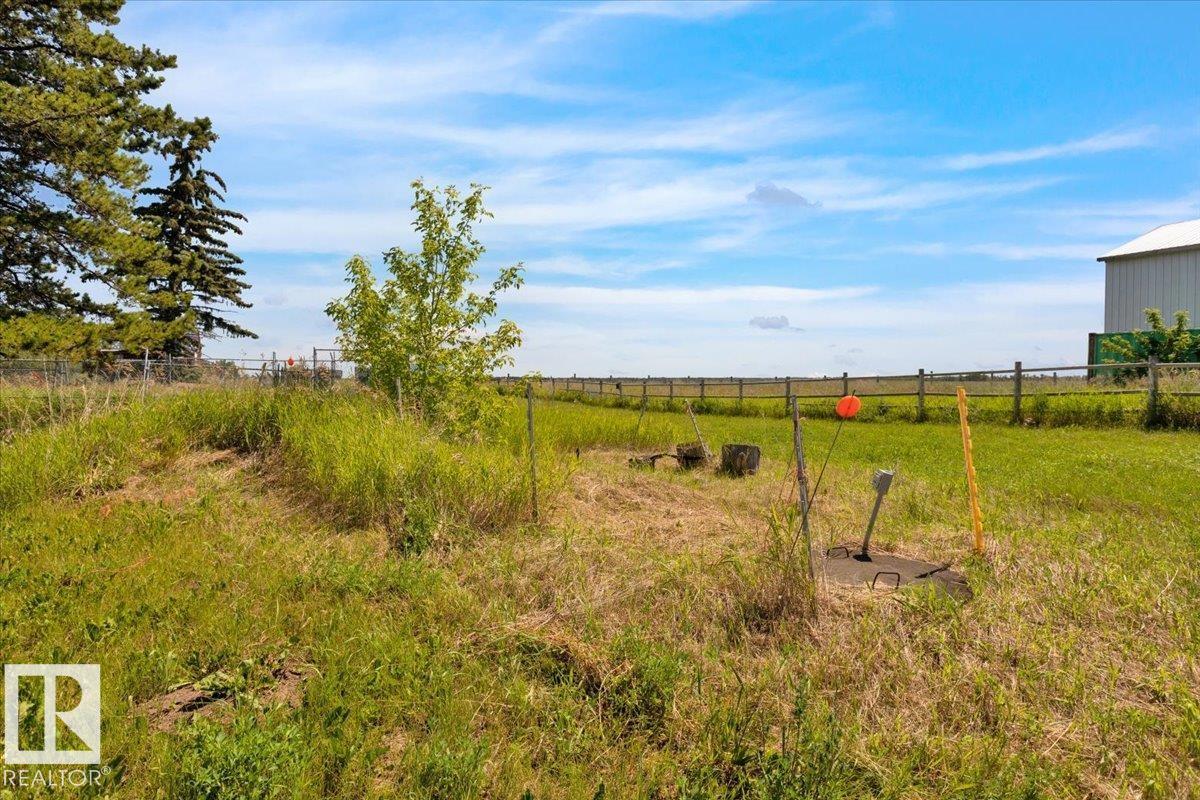 Photo 8 at 23427 Twp Rd 574, None, Rural Sturgeon County