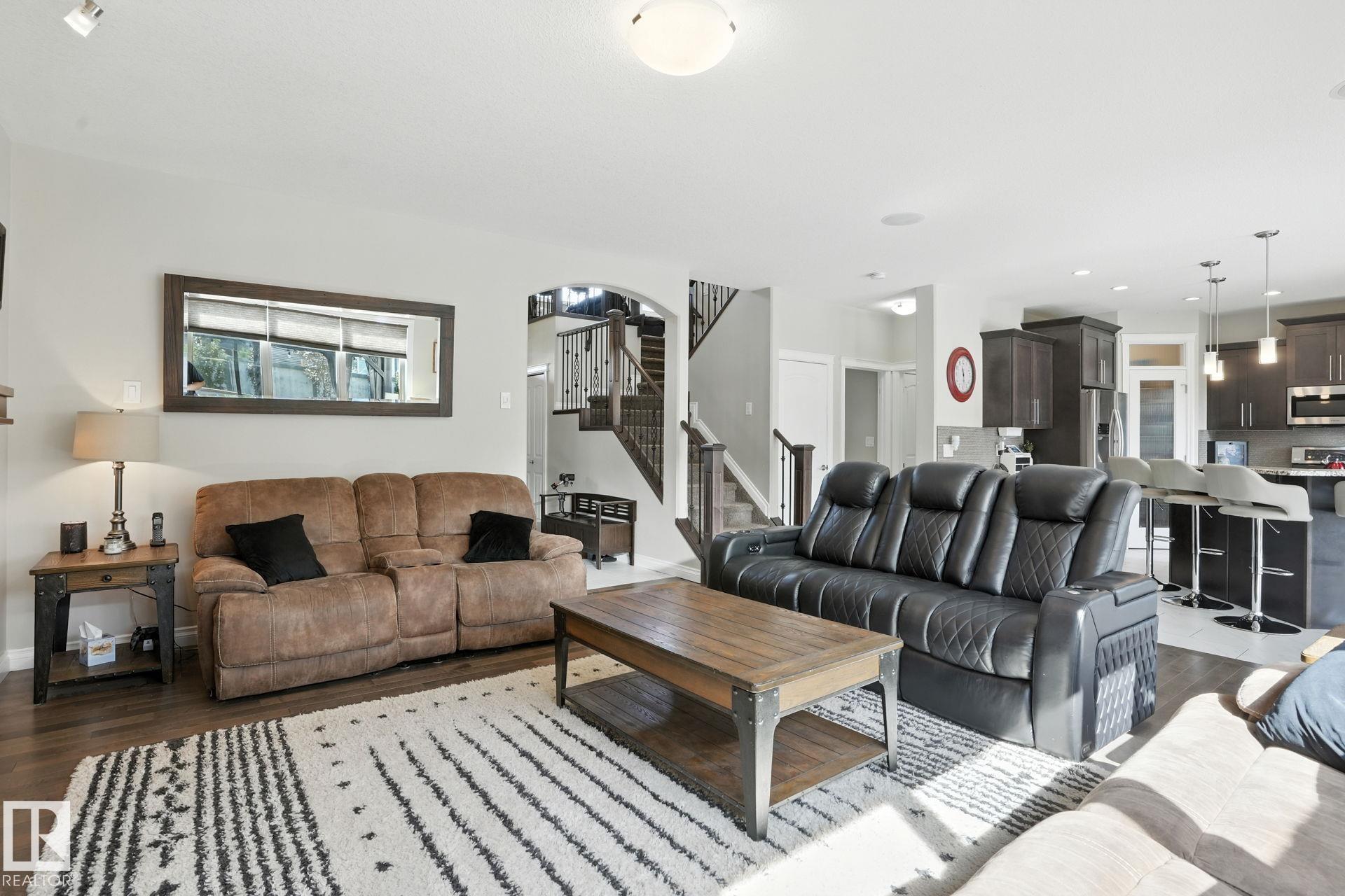 Photo 13 at 4 Lincoln Gate, Stoneshire, Spruce Grove