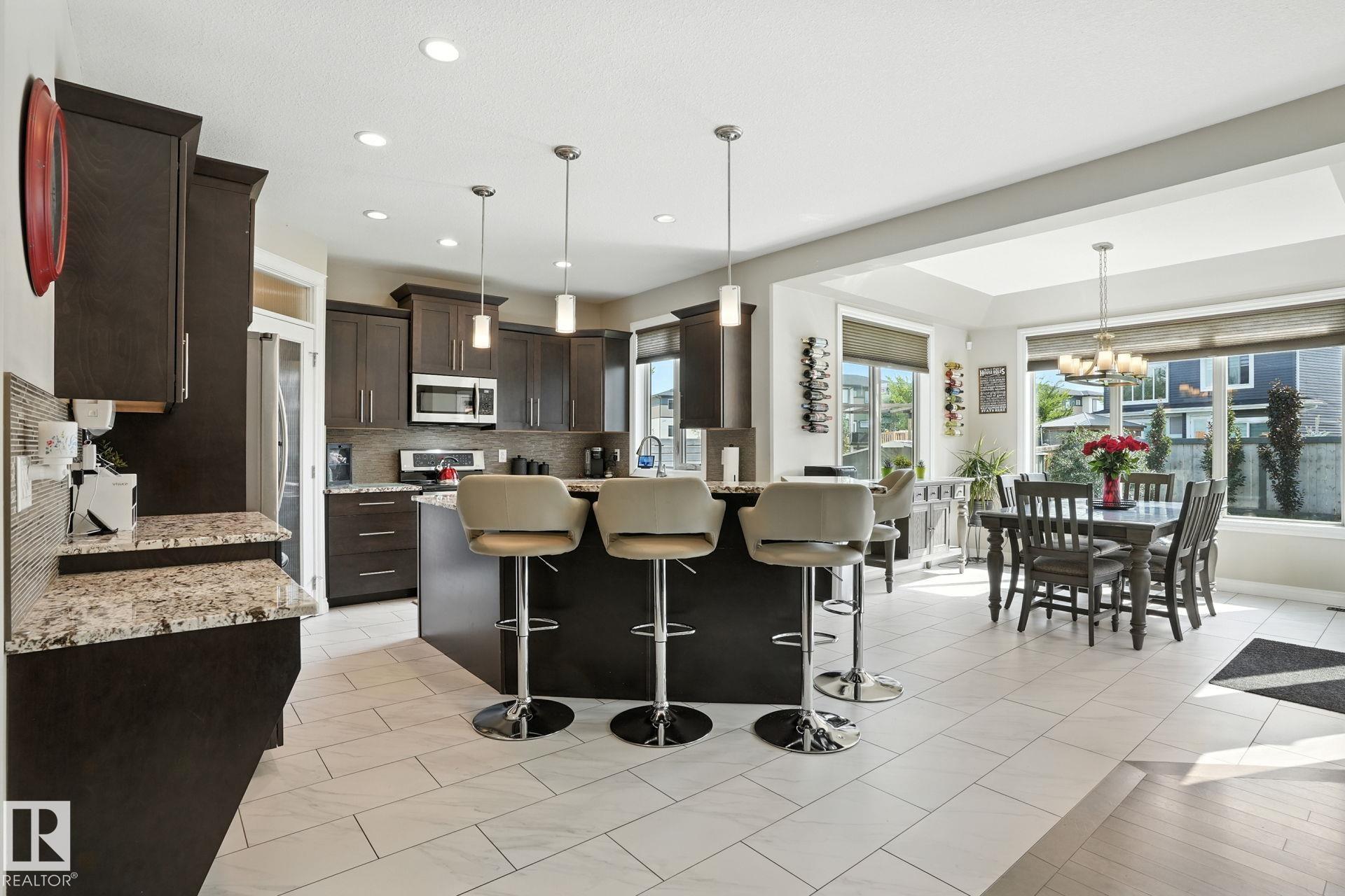 Photo 4 at 4 Lincoln Gate, Stoneshire, Spruce Grove
