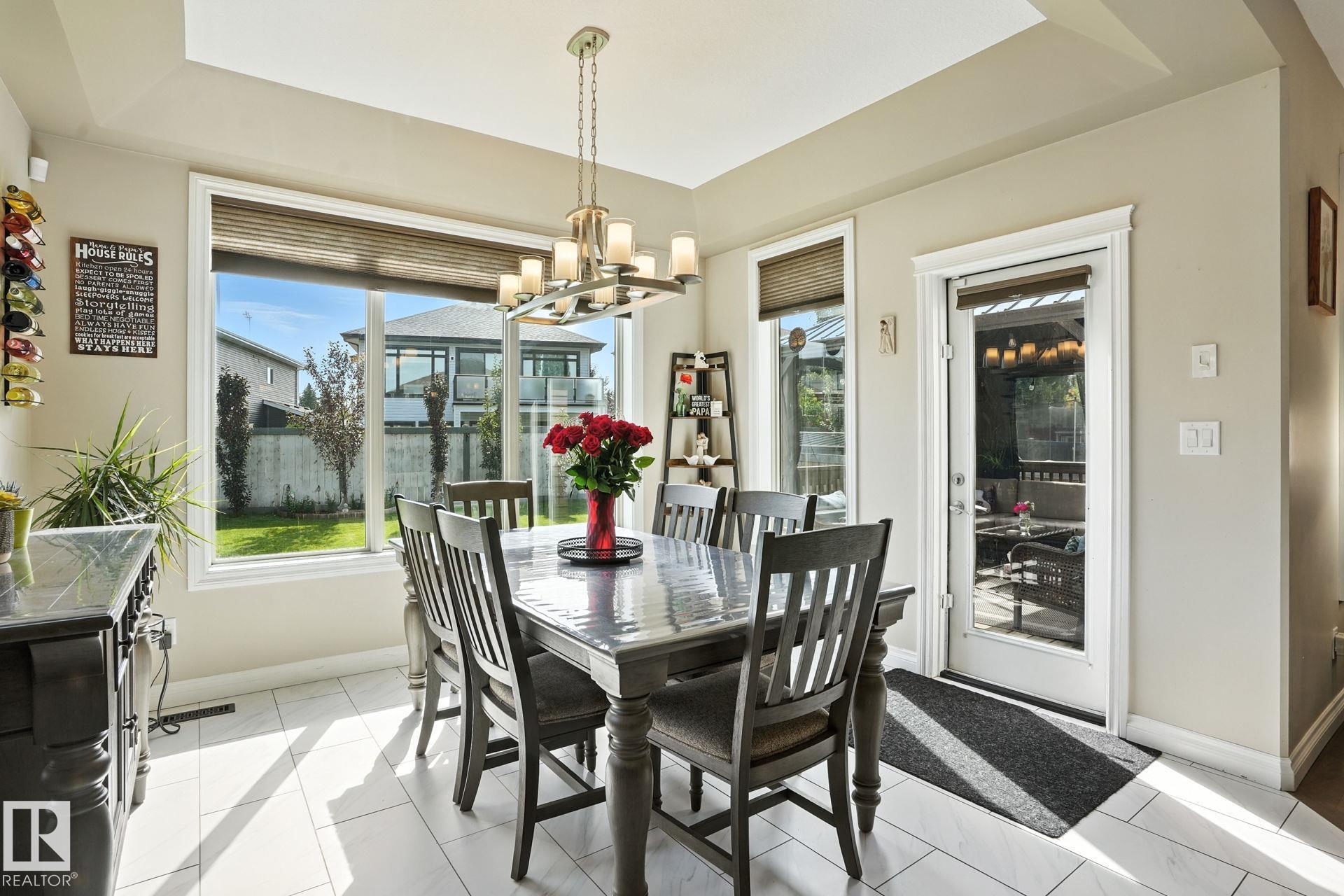 Photo 8 at 4 Lincoln Gate, Stoneshire, Spruce Grove