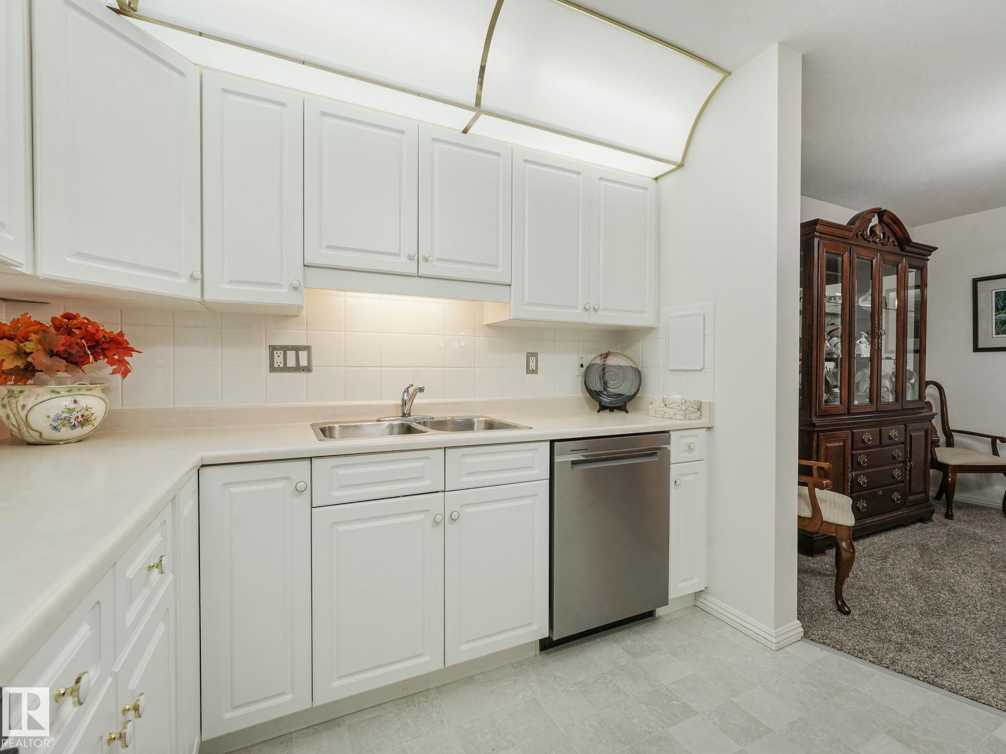 Photo 14 at 303 - 6220 Fulton Road NW, Fulton Place, Edmonton