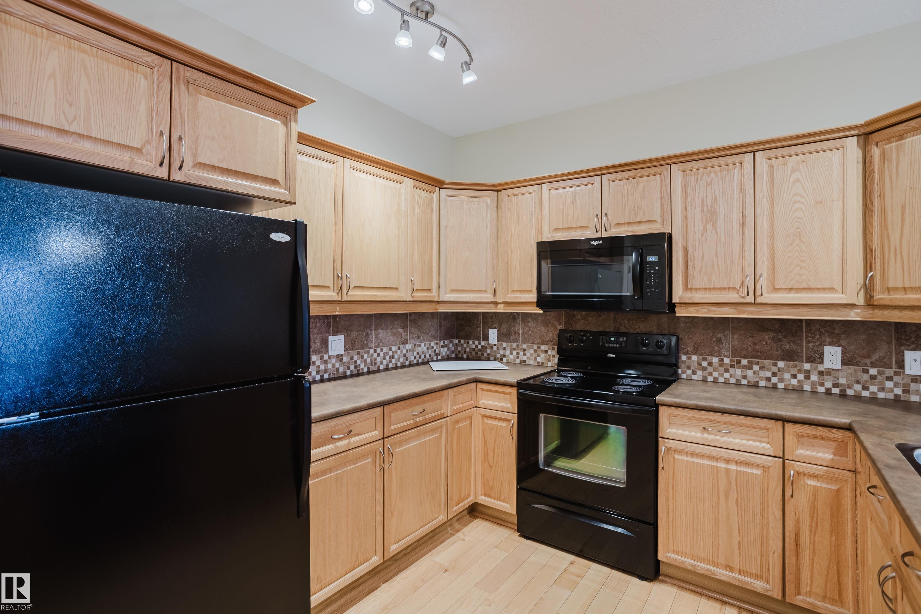 Photo 7 at 409 - 160 Magrath Road NW, Magrath Heights, Edmonton