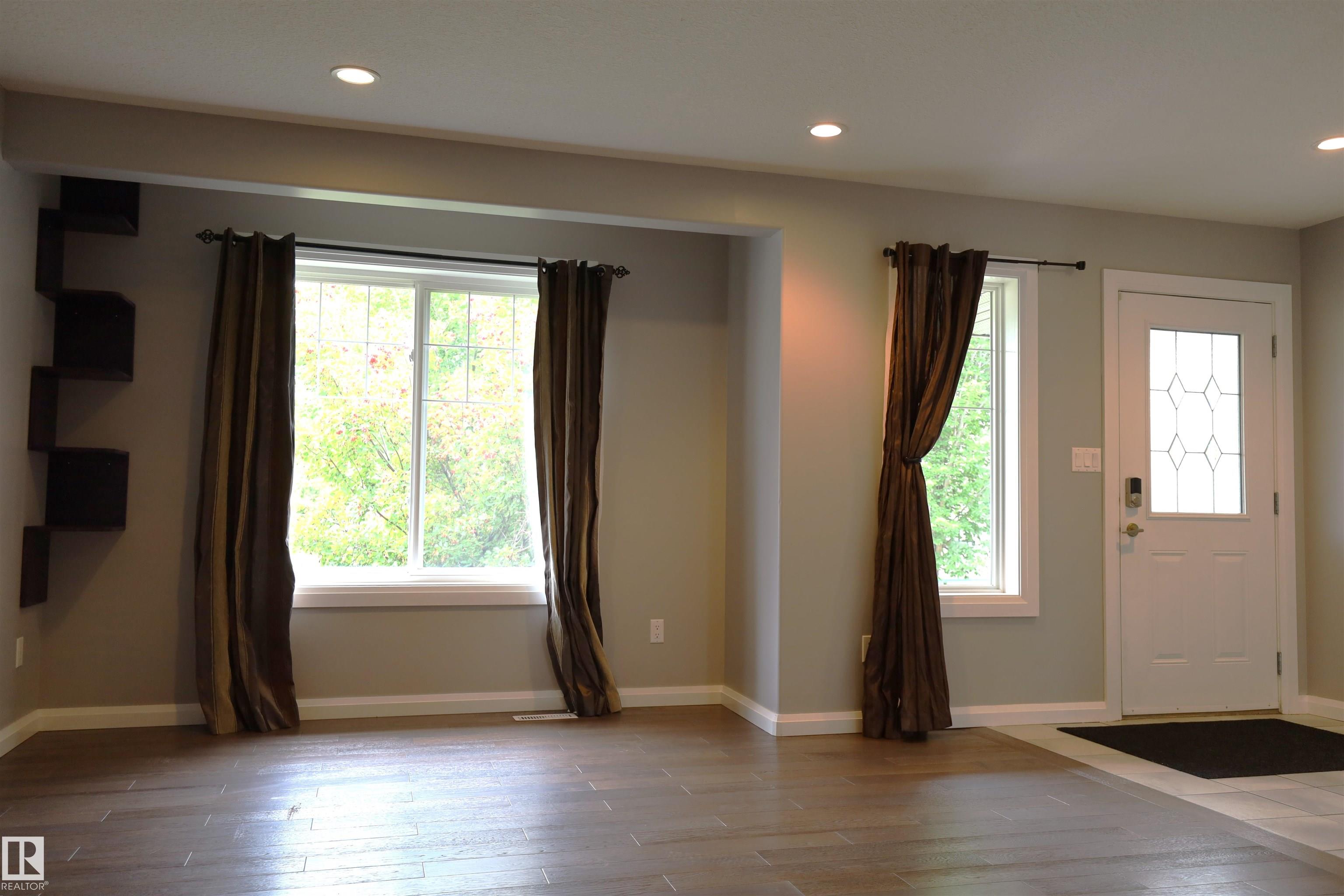 Photo 15 at 37 Radcliffe Wynd, South Fort, Fort Saskatchewan