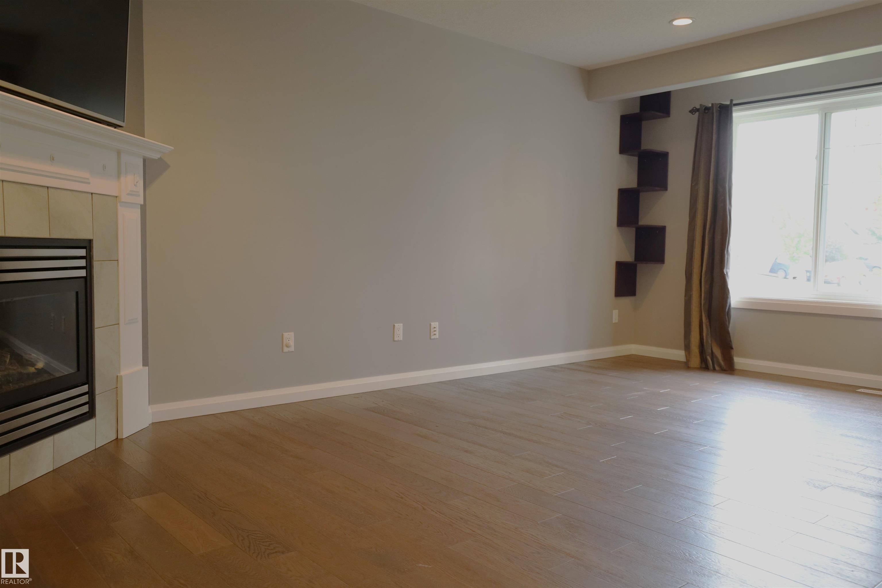 Photo 18 at 37 Radcliffe Wynd, South Fort, Fort Saskatchewan