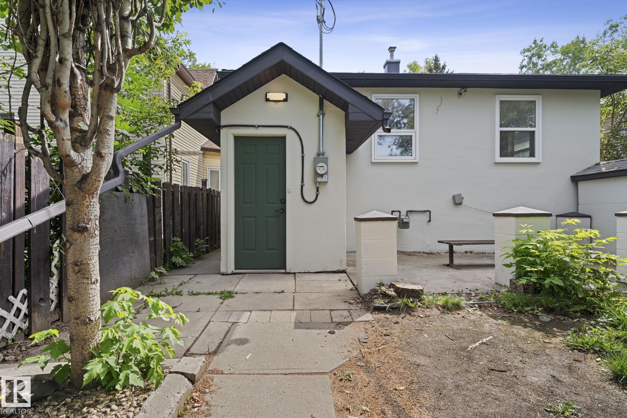 Photo 31 at 12822 70 Street NW, Balwin, Edmonton