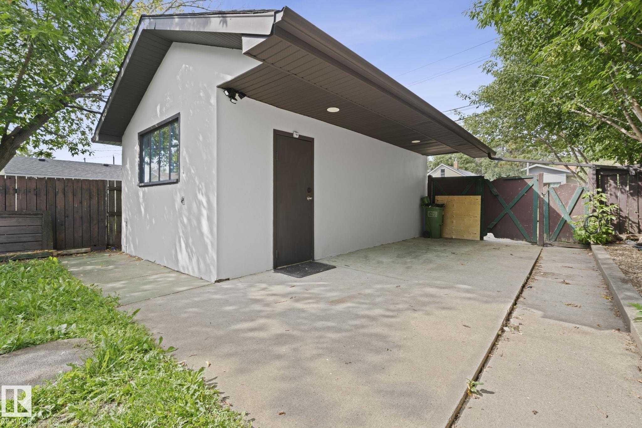Photo 34 at 12822 70 Street NW, Balwin, Edmonton