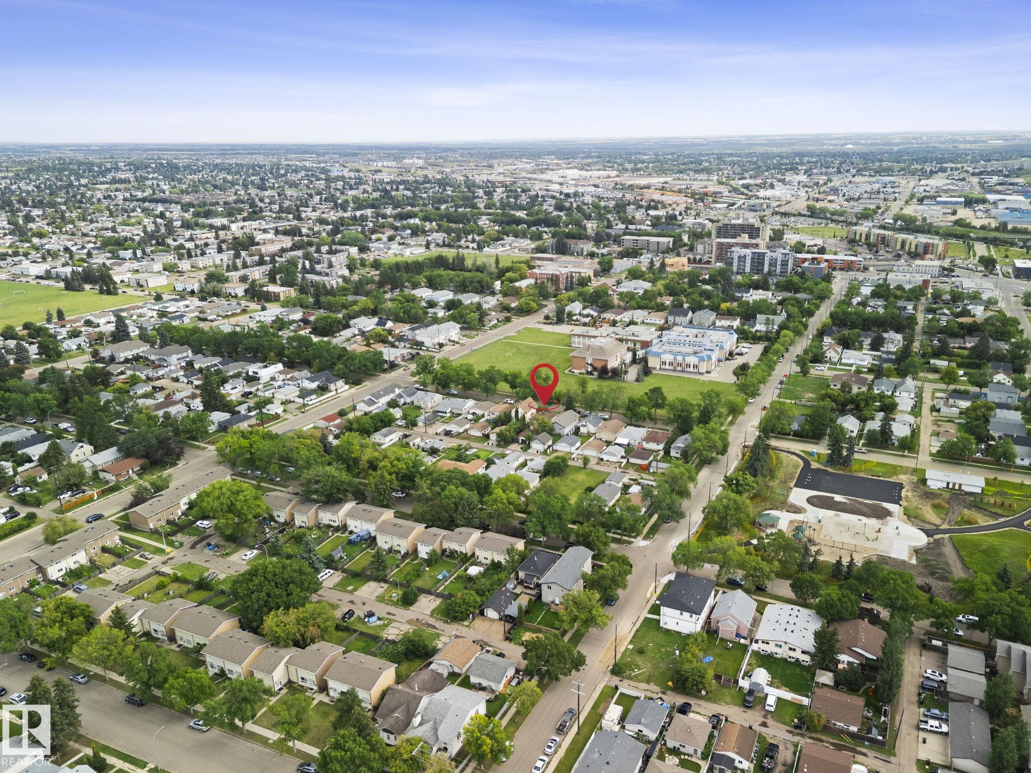 Photo 39 at 12822 70 Street NW, Balwin, Edmonton
