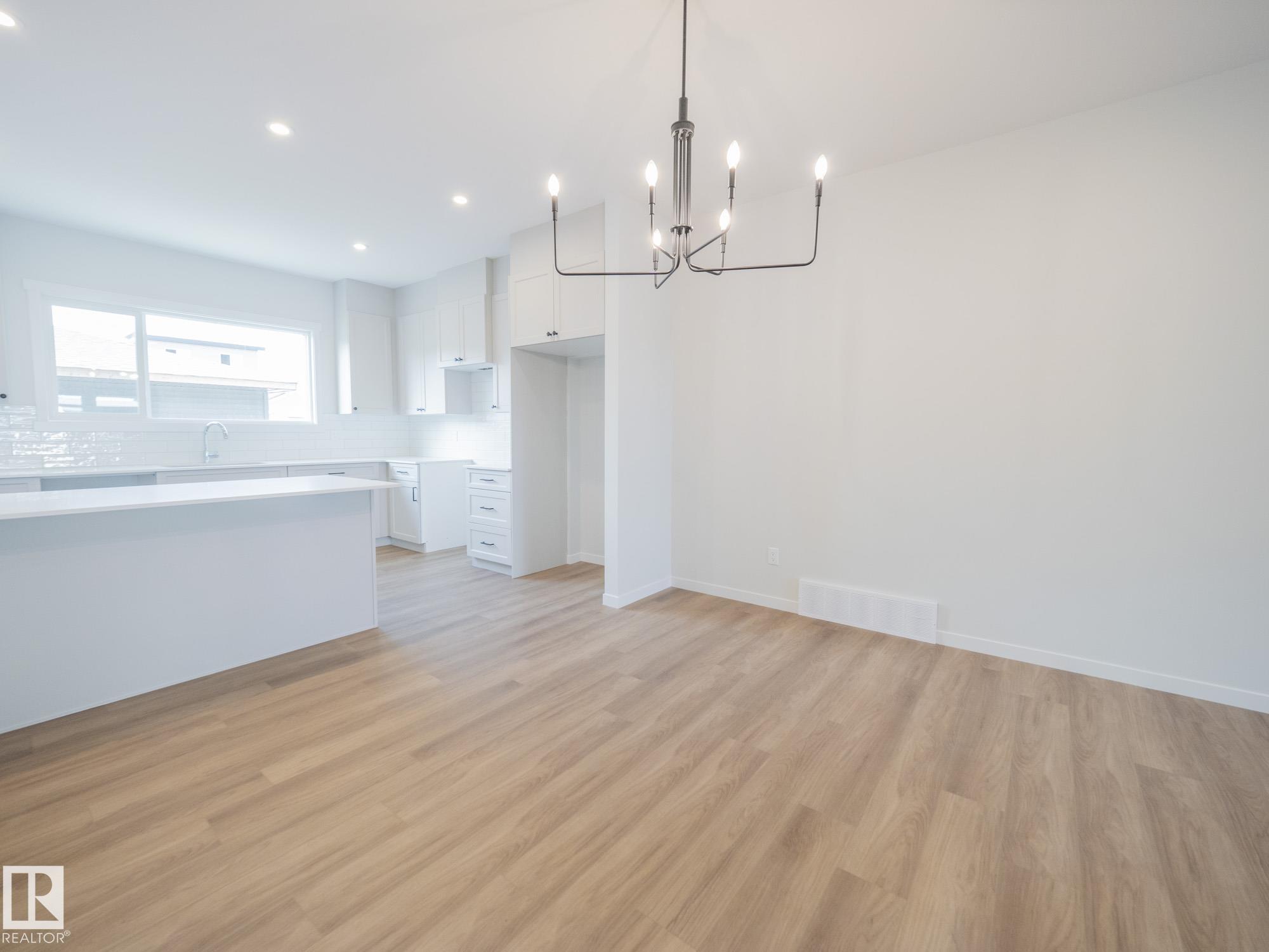 Photo 7 at 3 Eton Link, Easton, Spruce Grove