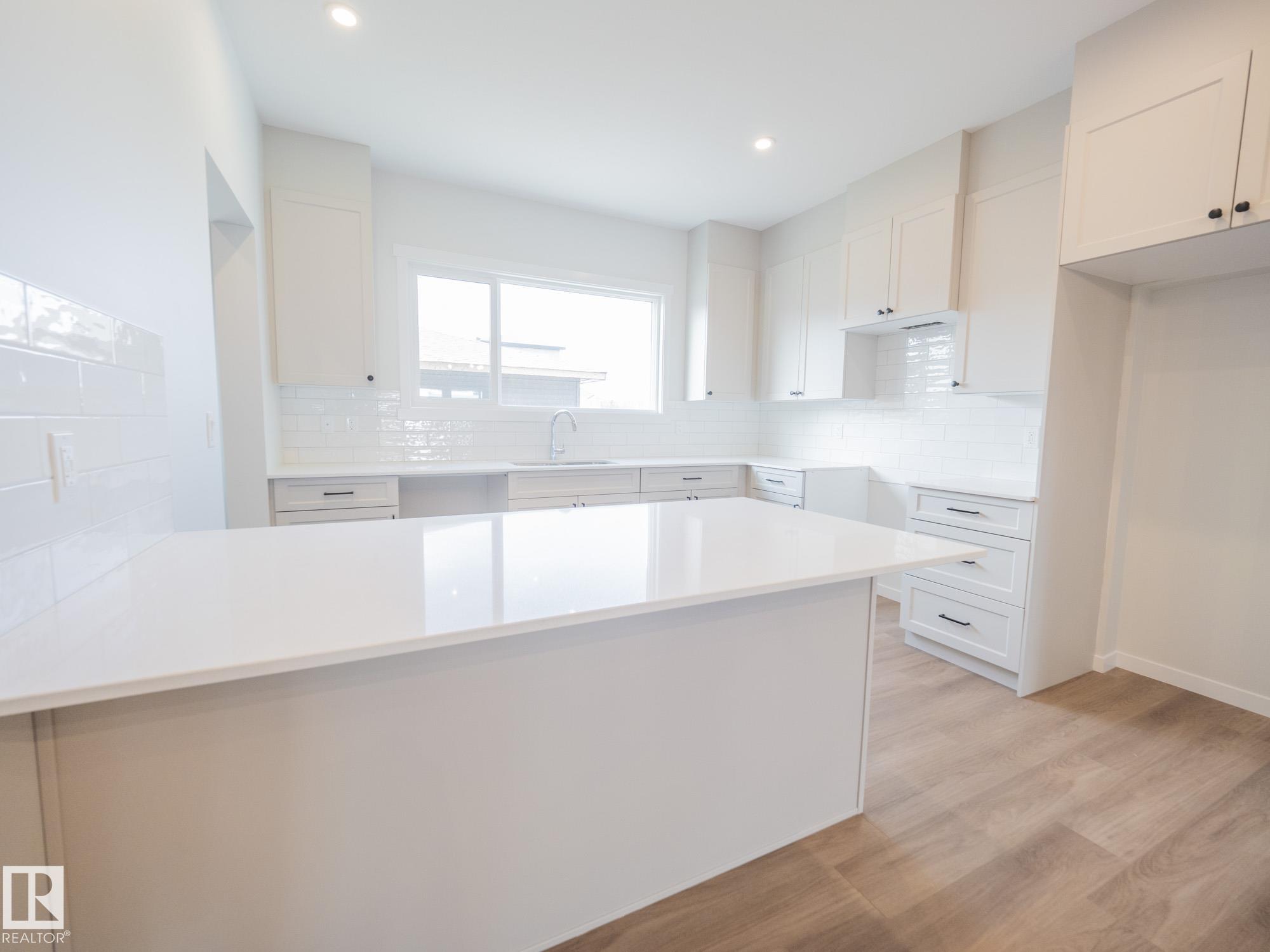 Photo 8 at 3 Eton Link, Easton, Spruce Grove